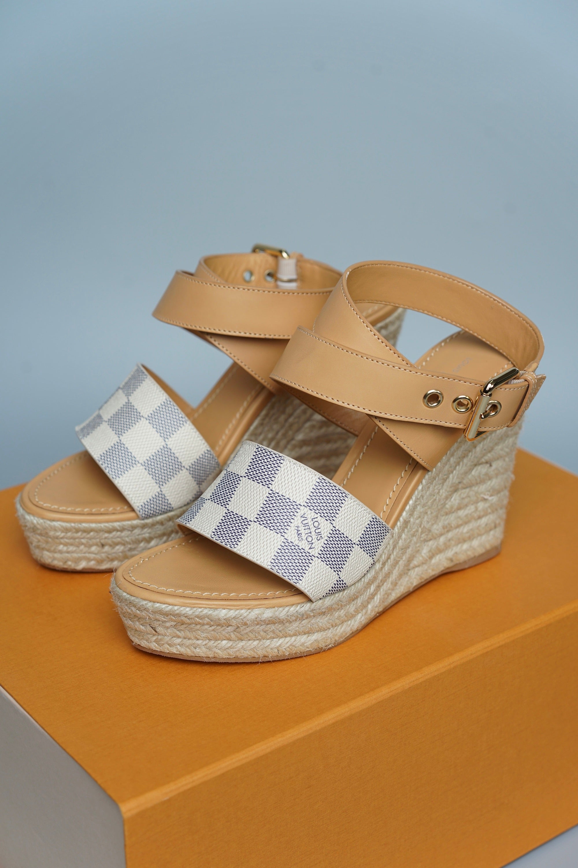 Louis Vuitton Damier Azur Starboard Wedges in Tan Size 39 (Brand New)