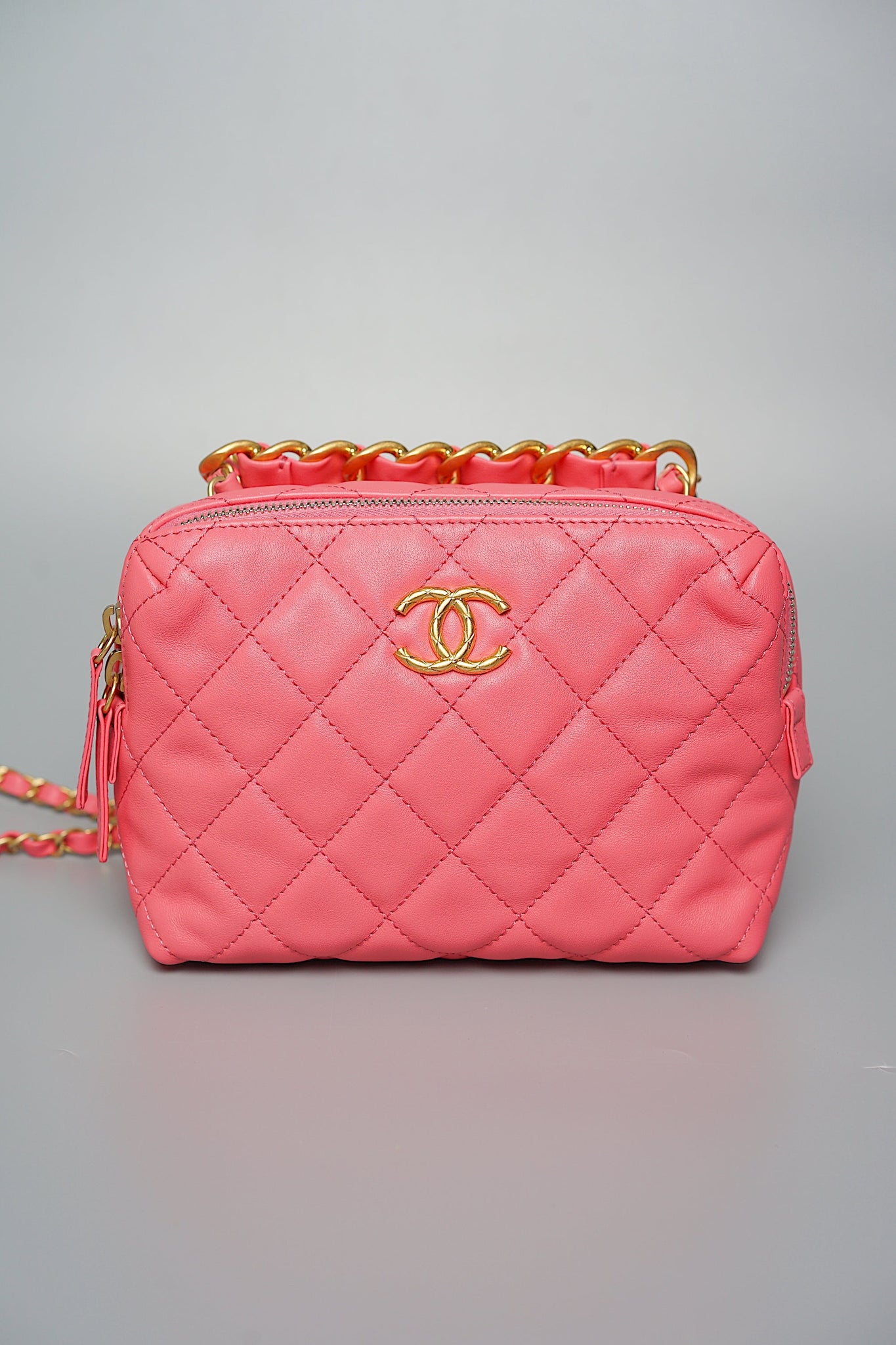 Chanel Mini Bag in Pink Lambskin (Brand new)