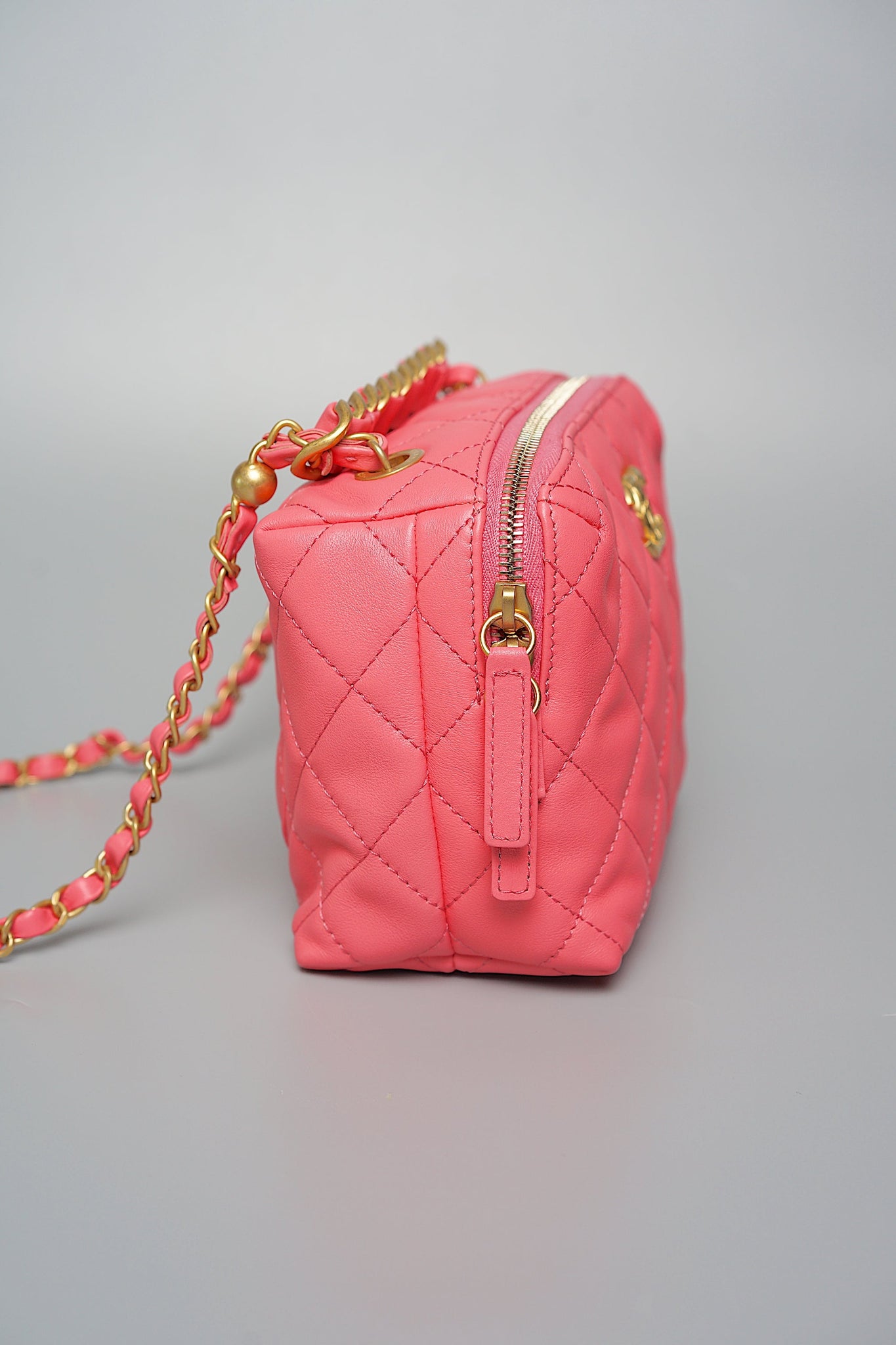 Chanel Mini Bag in Pink Lambskin (Brand new)