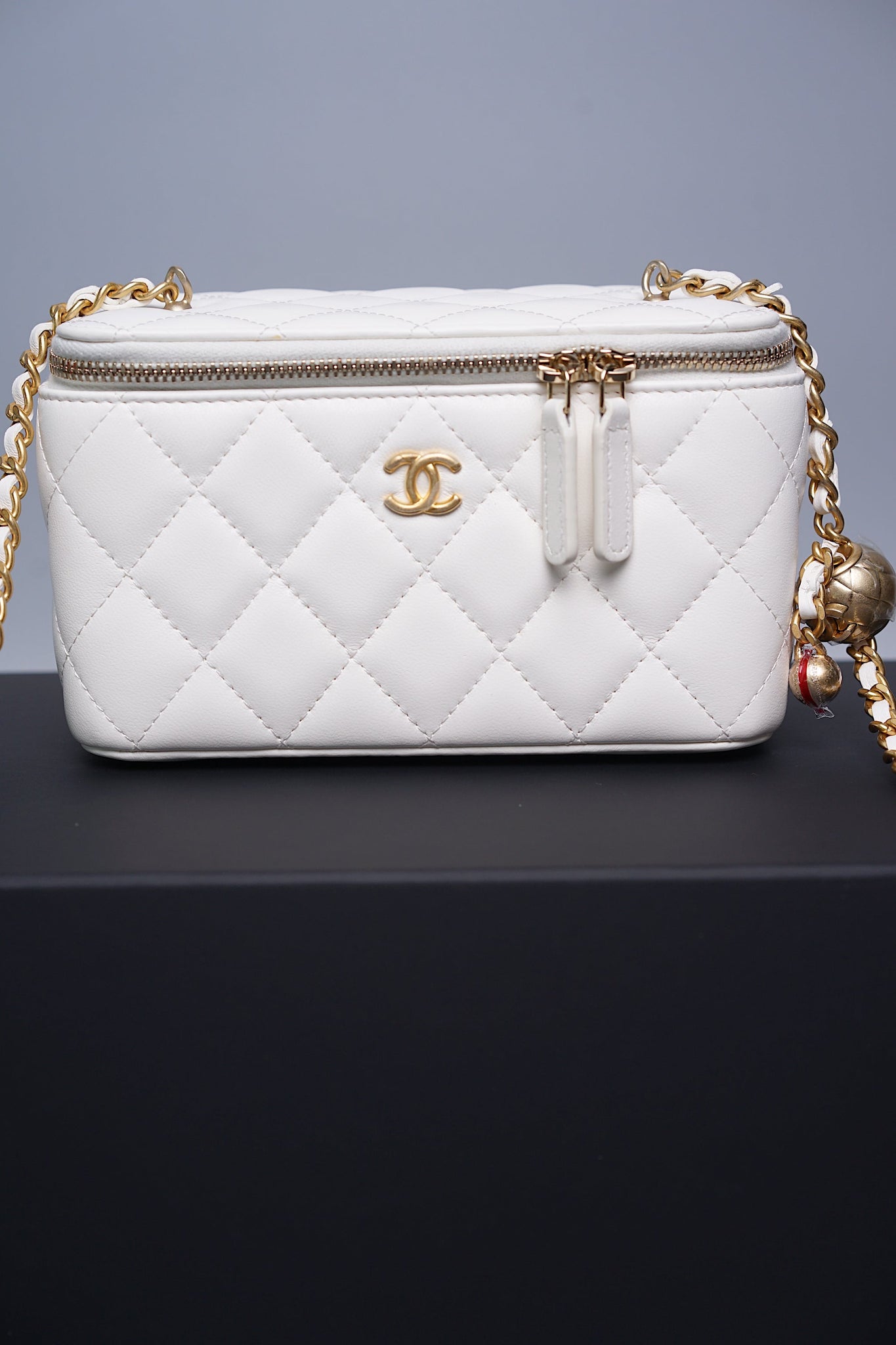 Chanel Pearl Crush Vanity in White (Brand New)