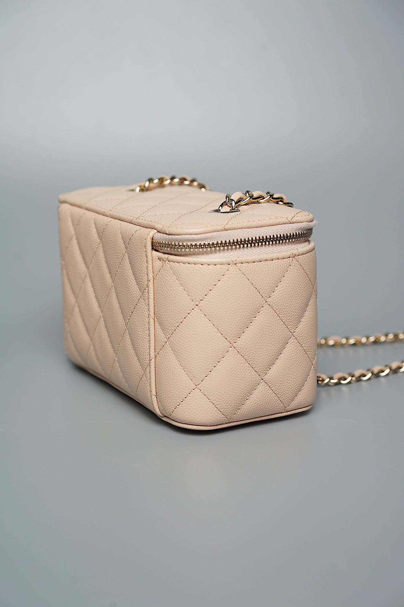 Chanel Long Vanity in Beige Caviar (Brand new)