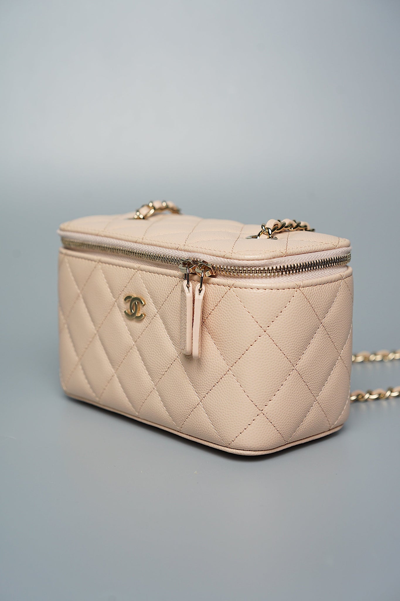 Chanel Long Vanity in Beige Caviar (Brand new)