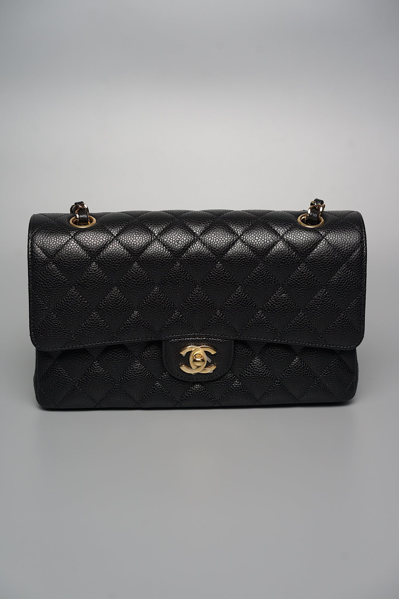 Chanel Medium Classic Double Flap in Black Caviar Ghw