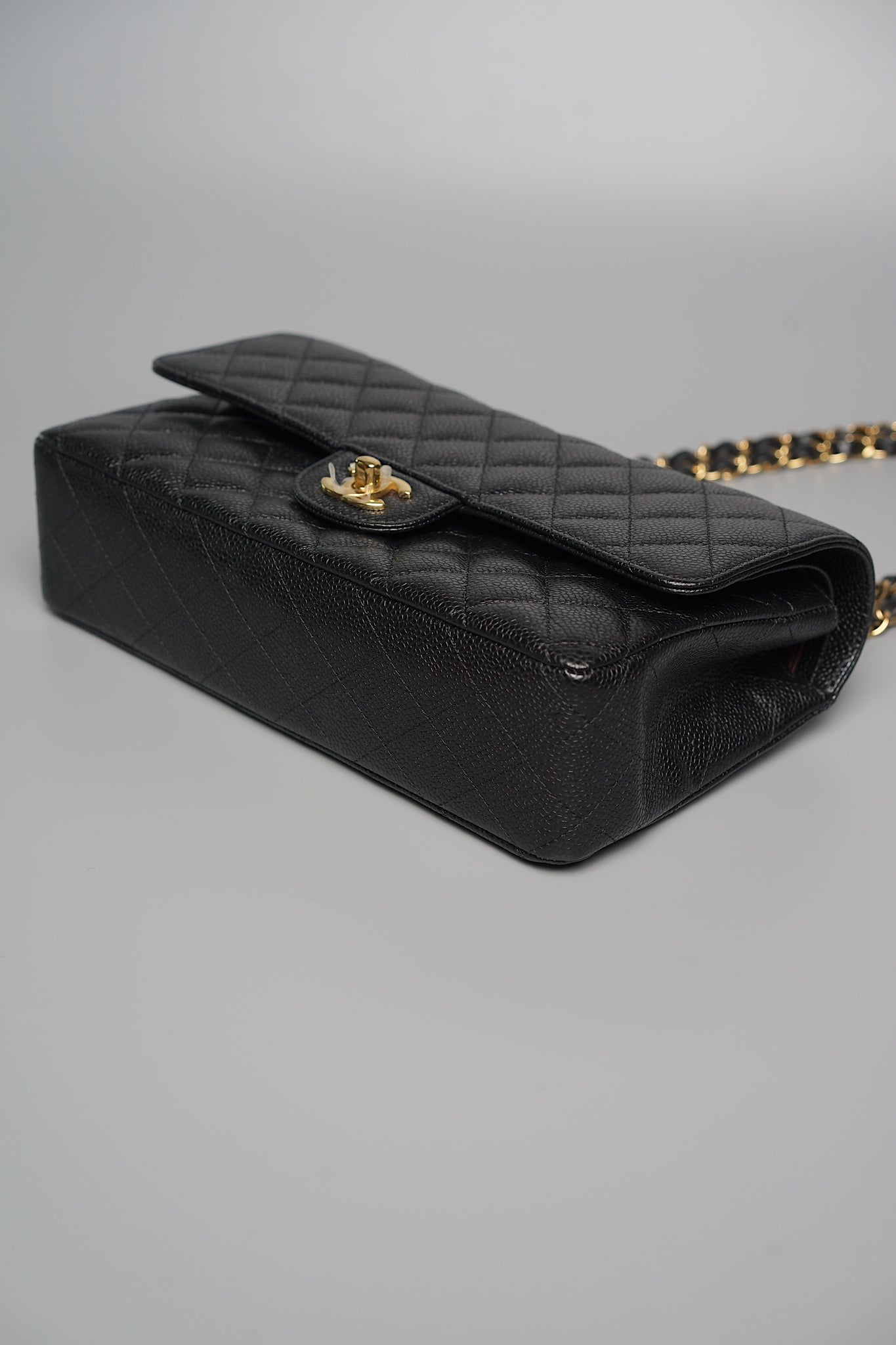Chanel Medium Classic Double Flap in Black Caviar Ghw