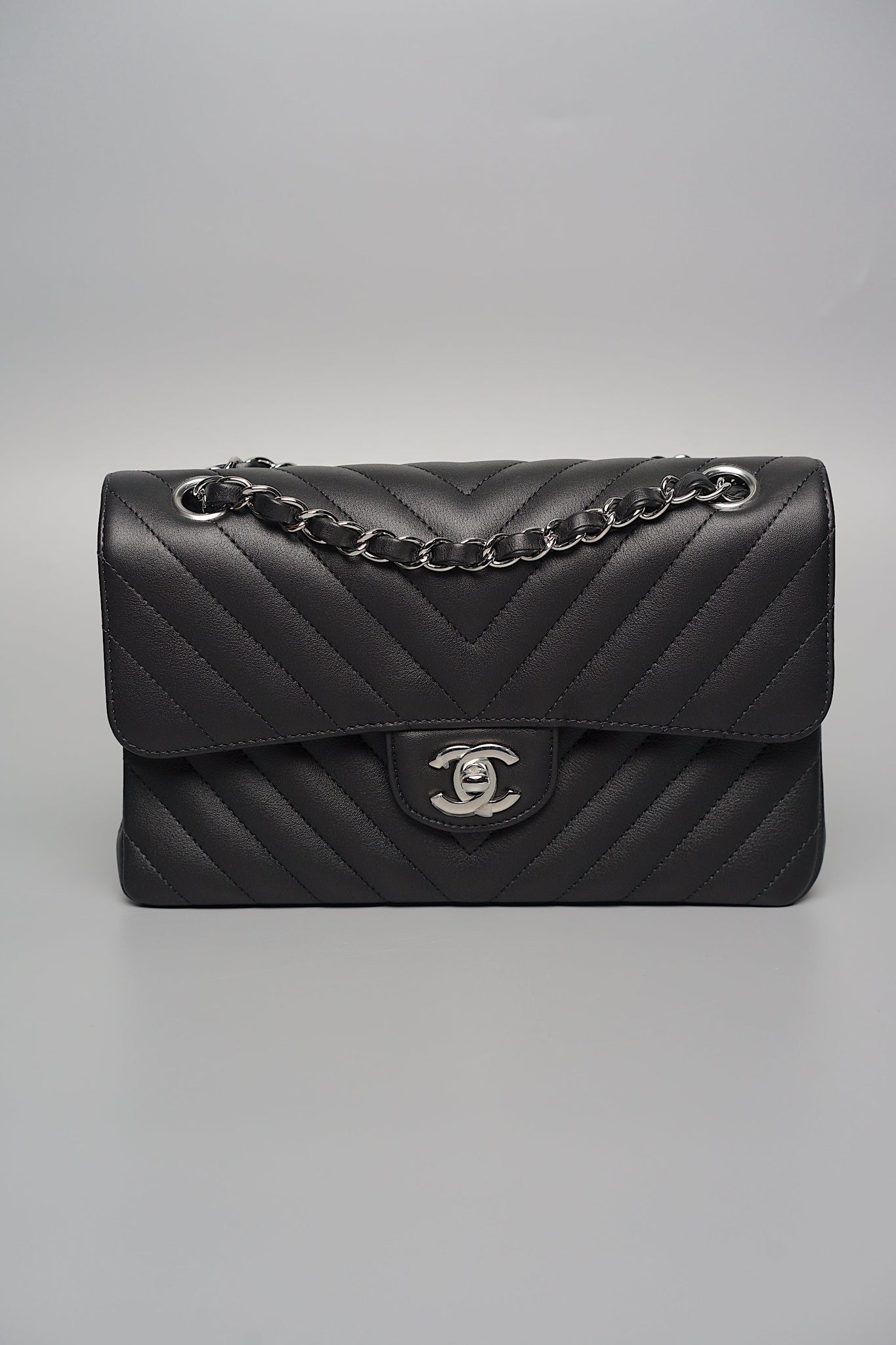 Chanel Chevron Small Double Flap in Black Lambskin Shw (Brand New)