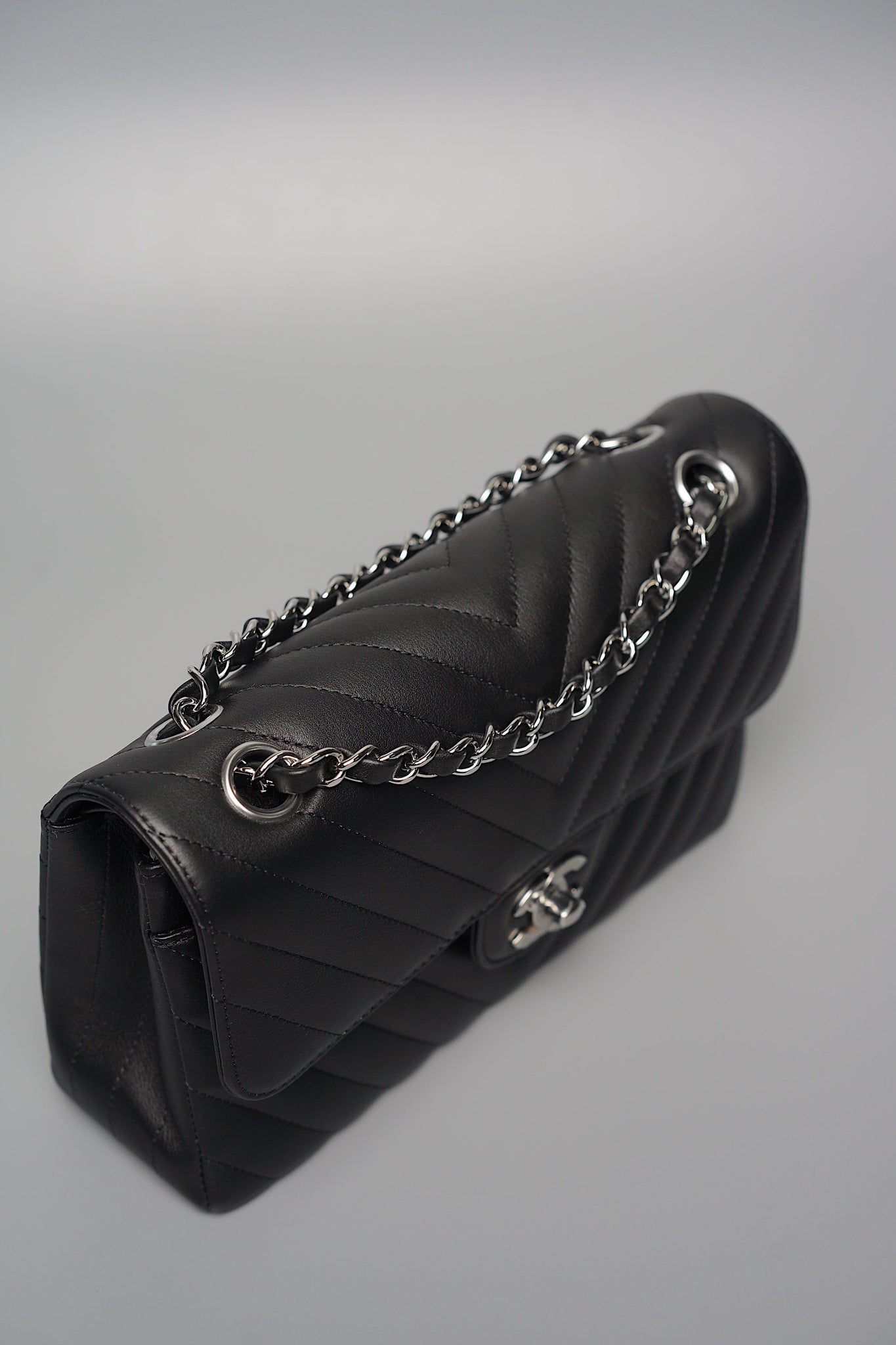 Chanel Chevron Small Double Flap in Black Lambskin Shw (Brand New)