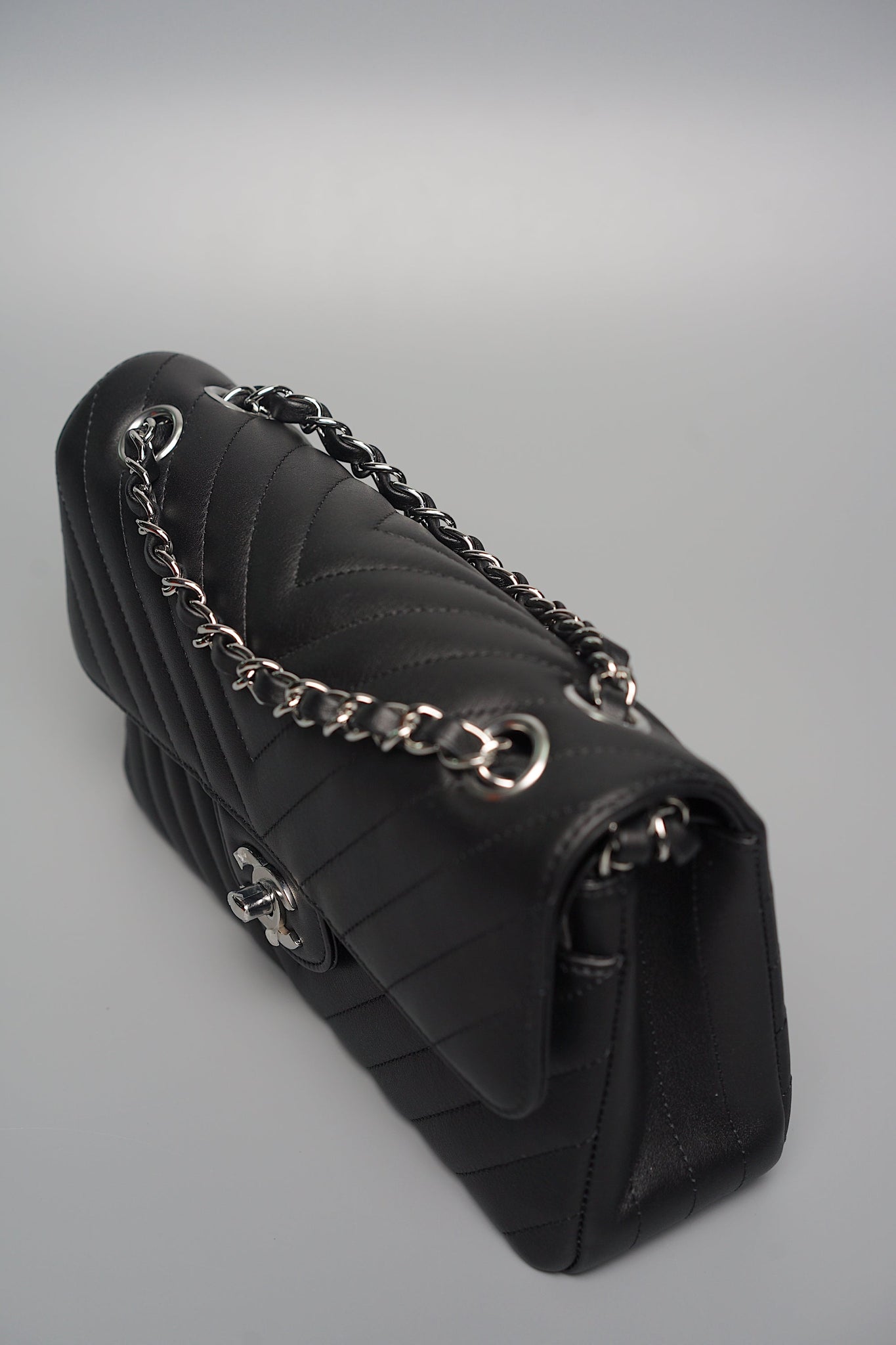 Chanel Chevron Small Double Flap in Black Lambskin Shw (Brand New)