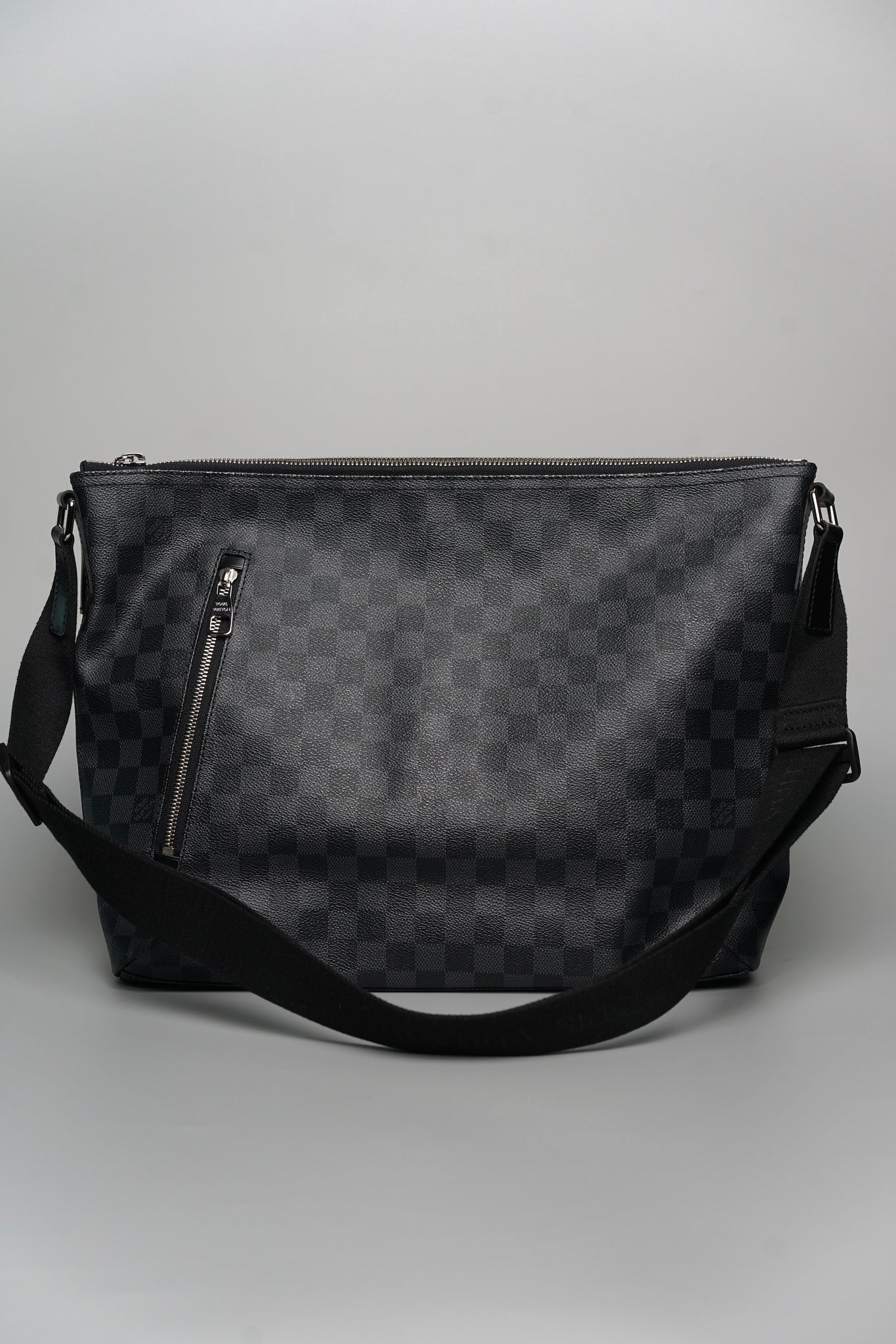 LV Messenger Bag in Monogram Damier