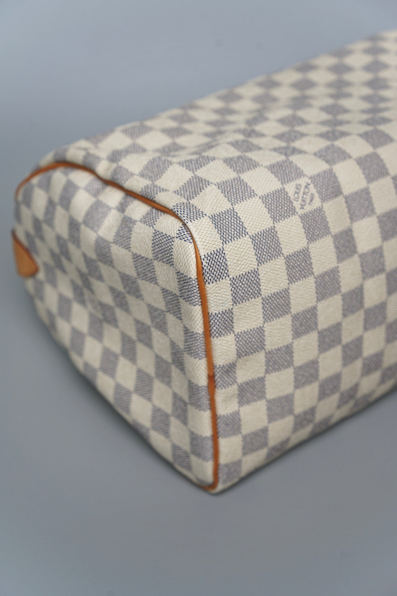 LV Speedy 30 Top Handle Bag in White Damier