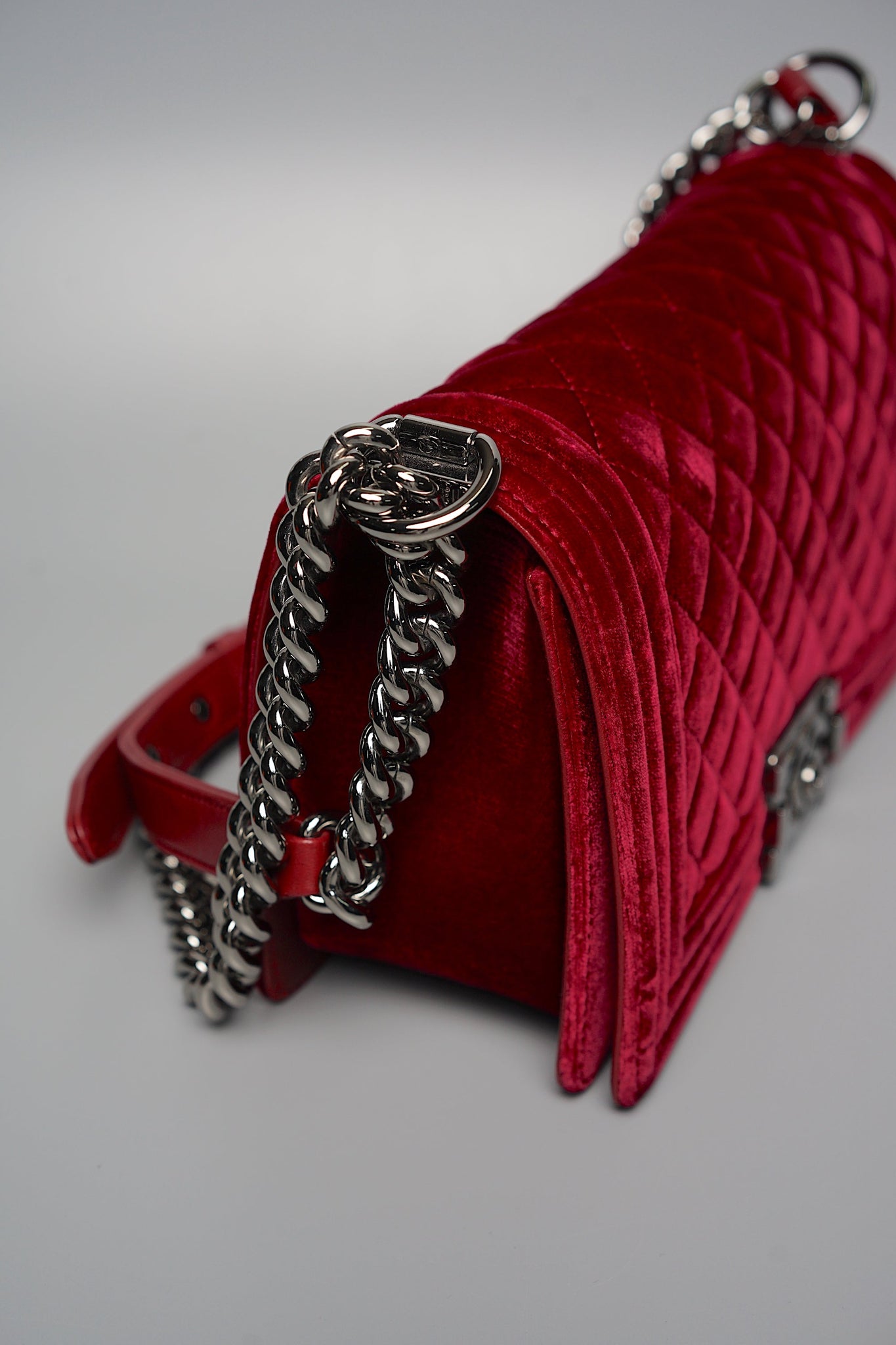 Boy Chanel Medium in Burgundy Velvet Ruthenium