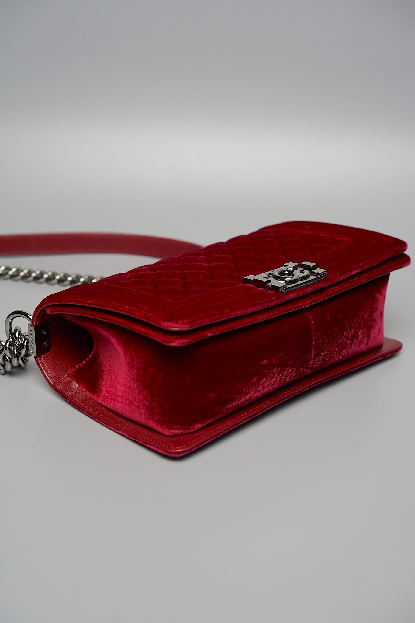 Boy Chanel Medium in Burgundy Velvet Ruthenium