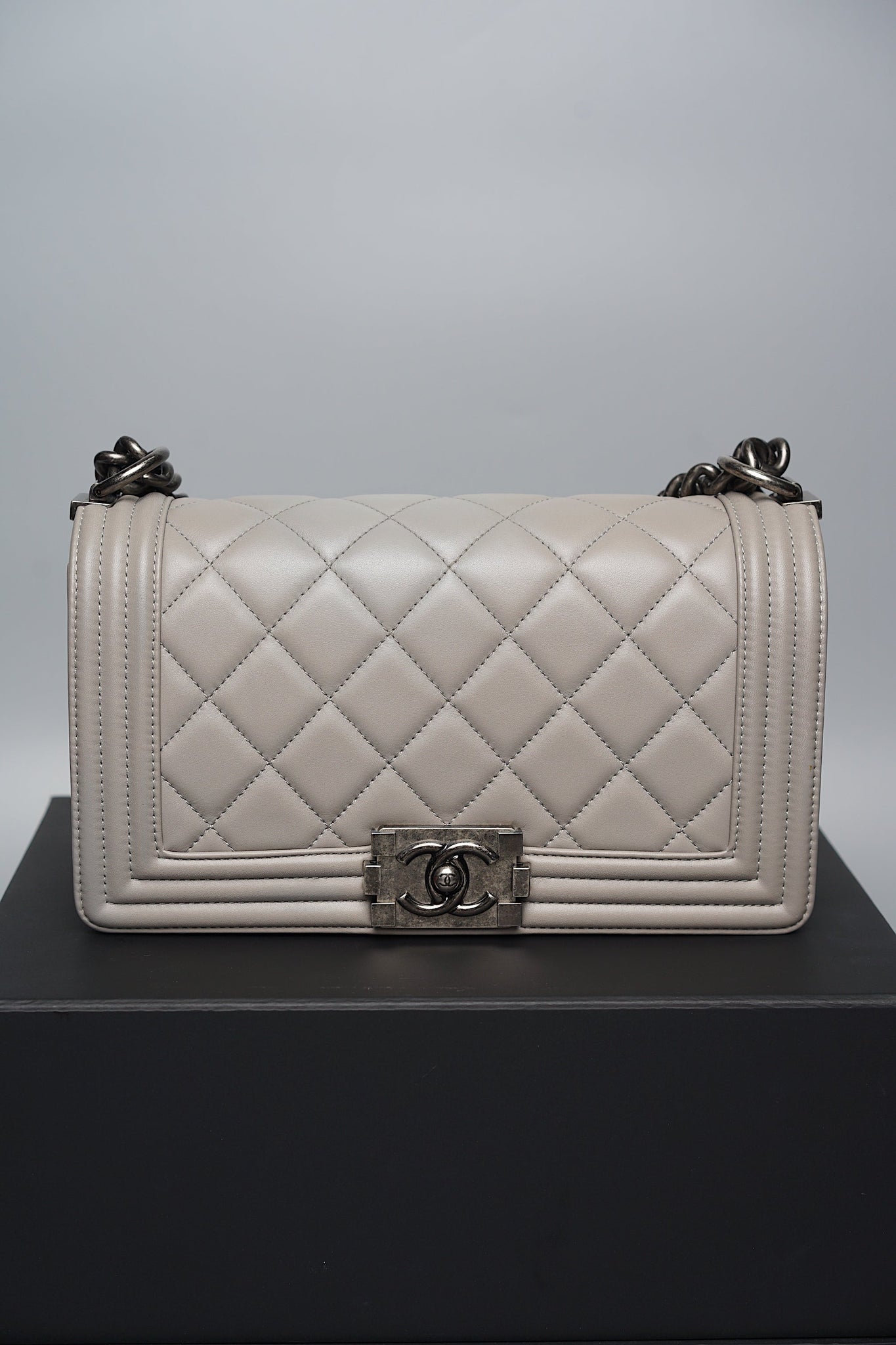 Boy Chanel Medium in Grey Lambskin