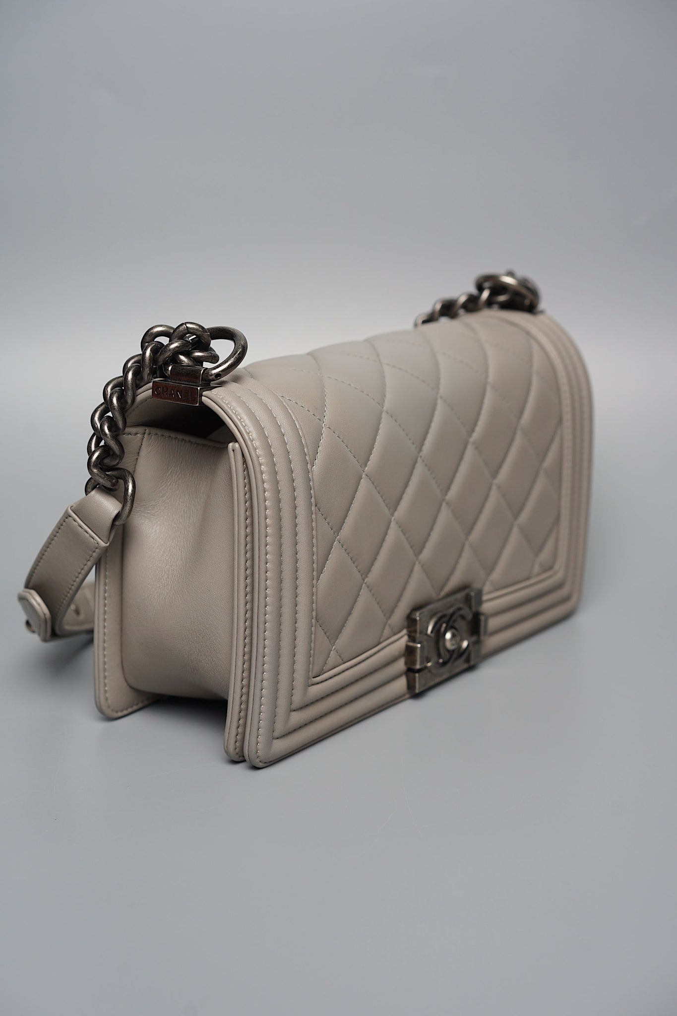 Boy Chanel Medium in Grey Lambskin