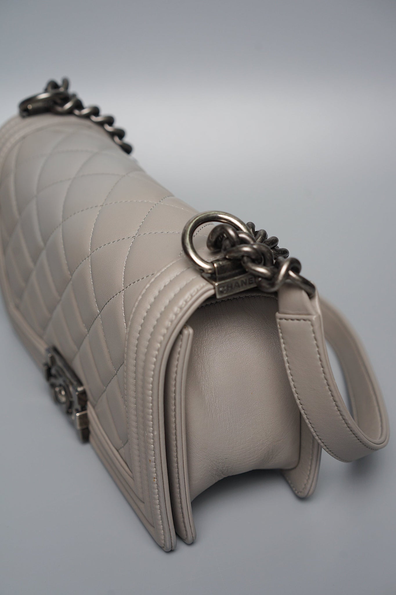 Boy Chanel Medium in Grey Lambskin