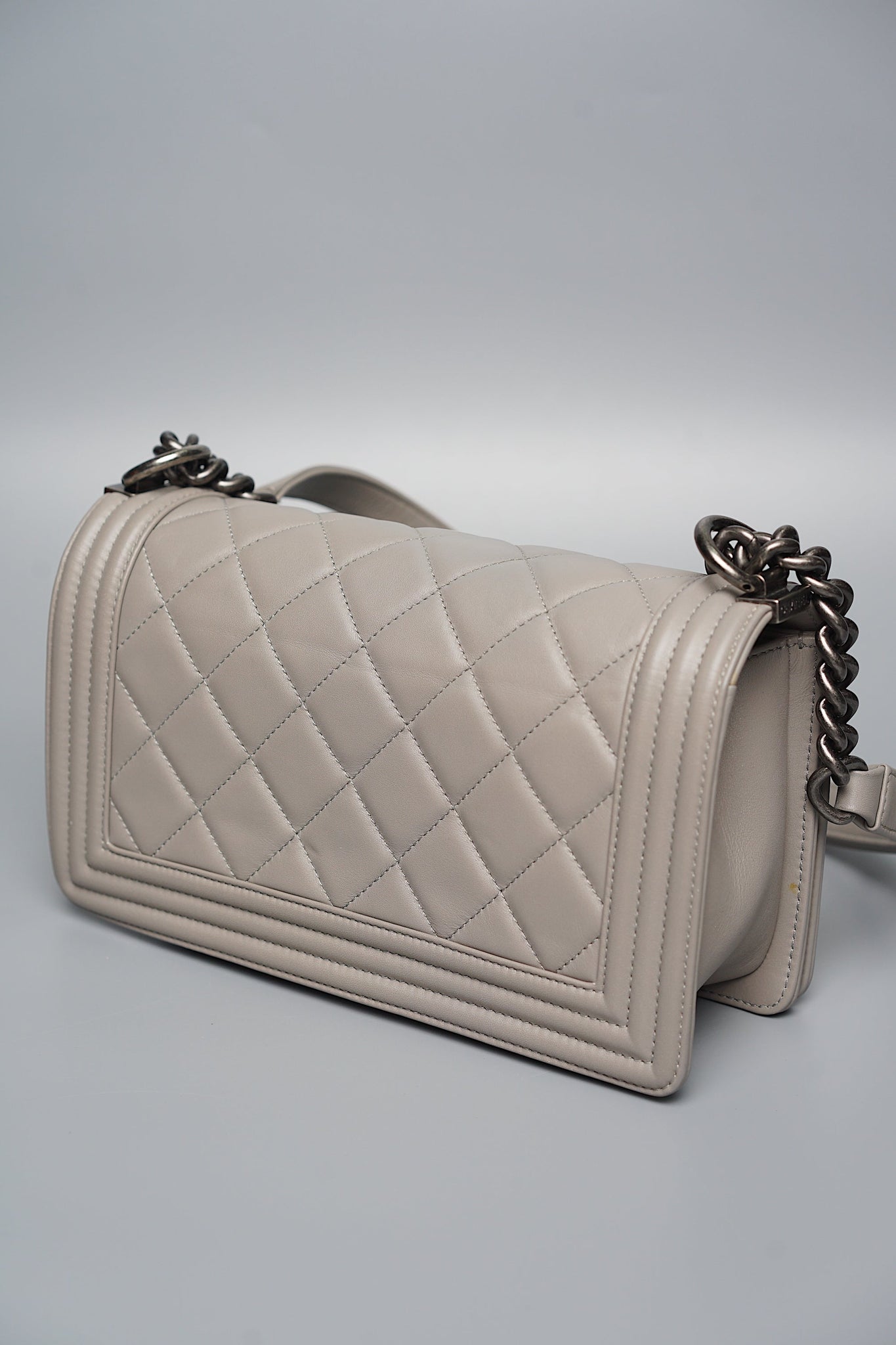 Boy Chanel Medium in Grey Lambskin