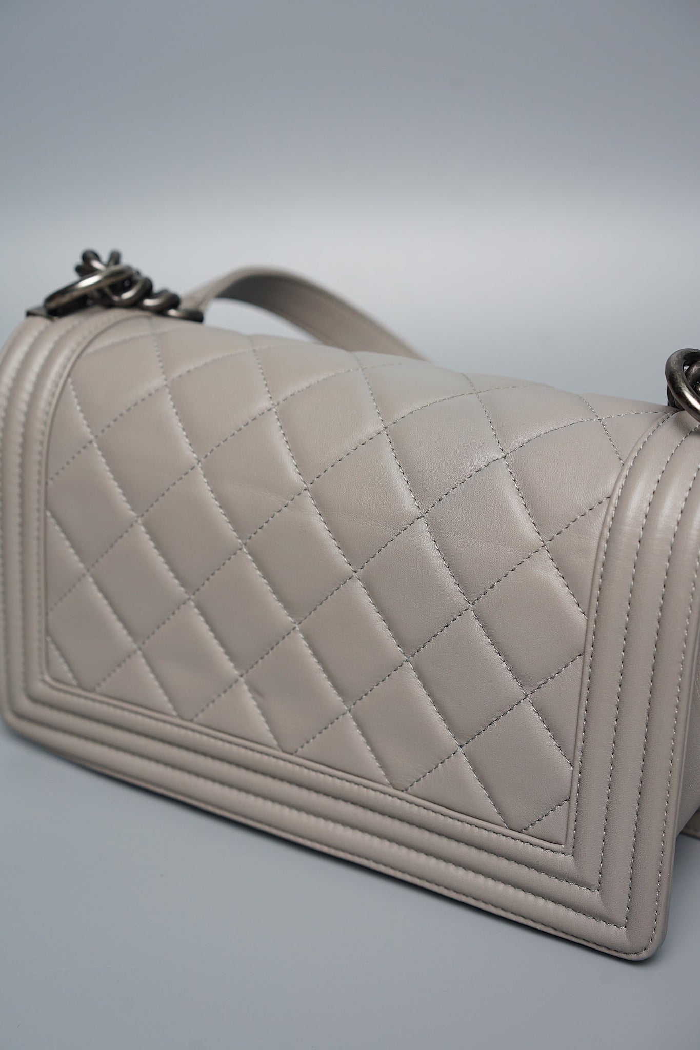 Boy Chanel Medium in Grey Lambskin