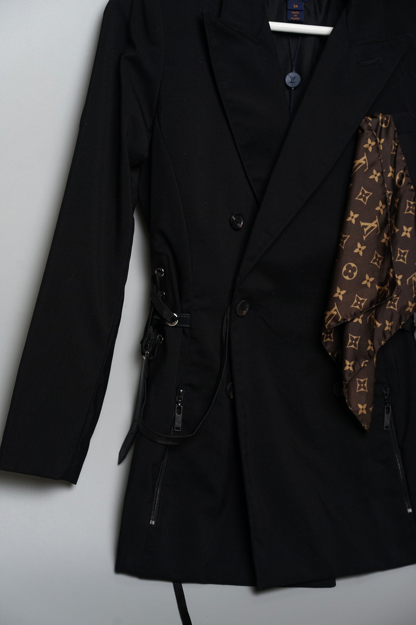 Louis Vuitton Blazer in Black Size 34 (Brand New)