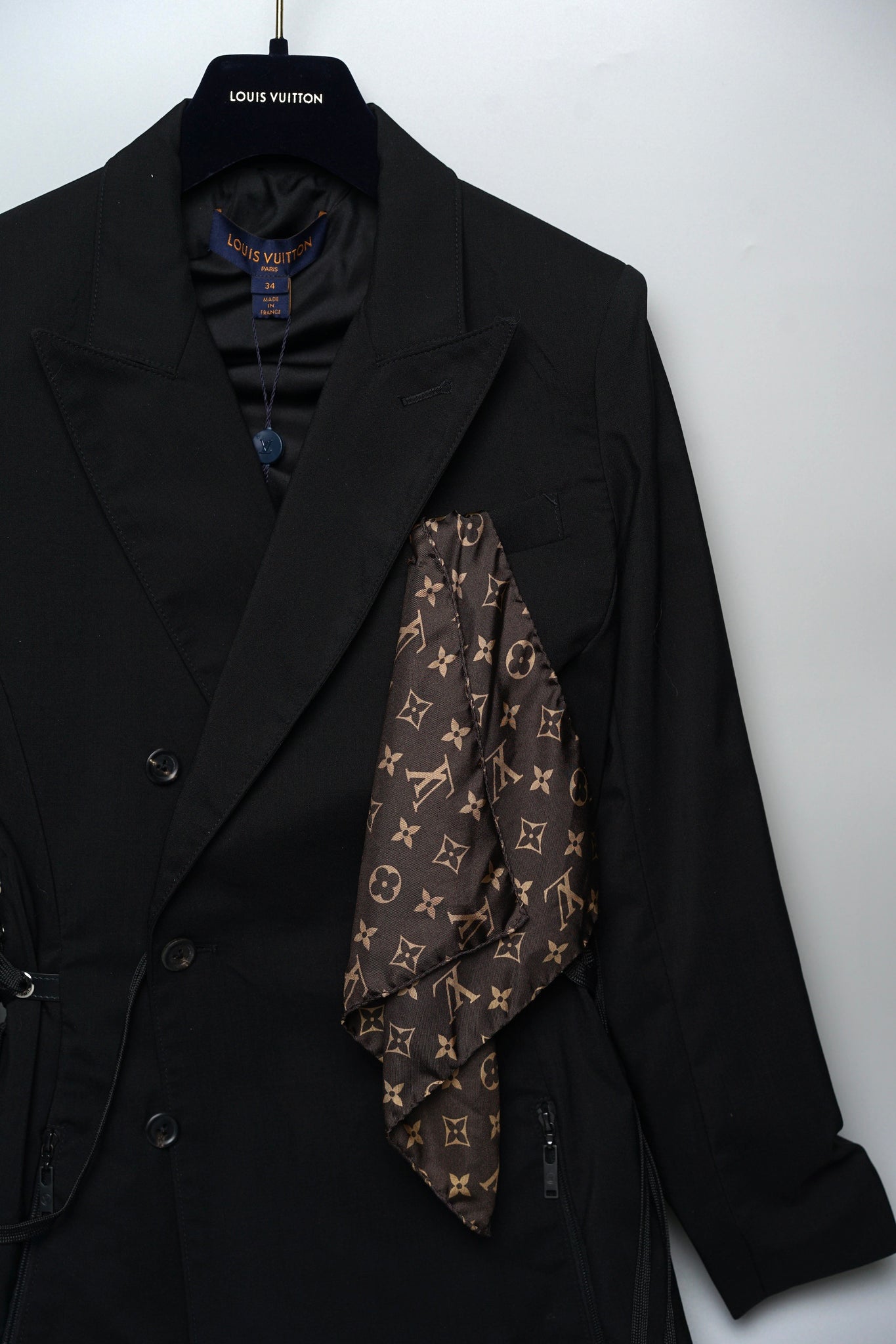 Louis Vuitton Blazer in Black Size 34 (Brand New)