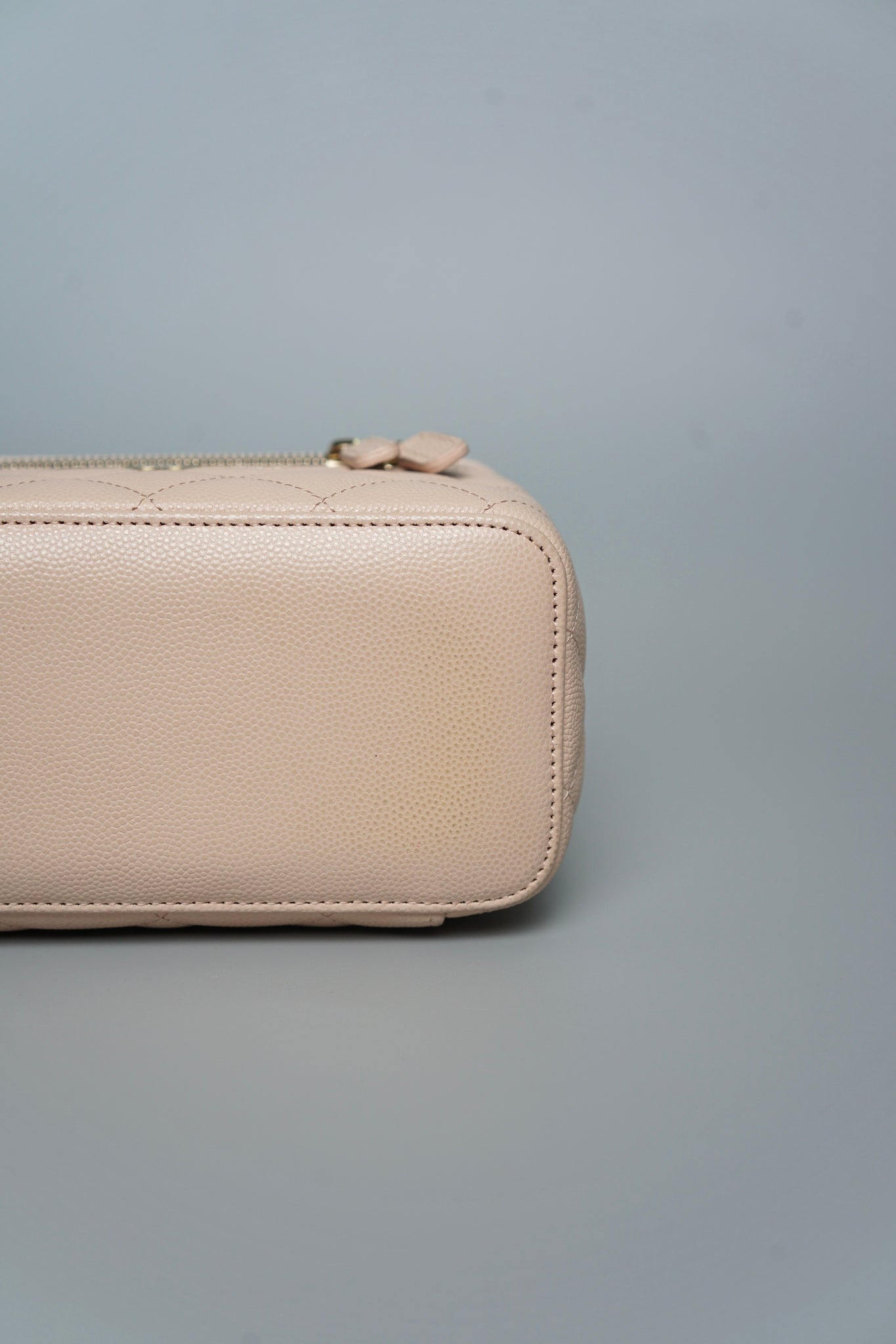Chanel Mini Vanity Case in Beige Claire Caviar Lghw