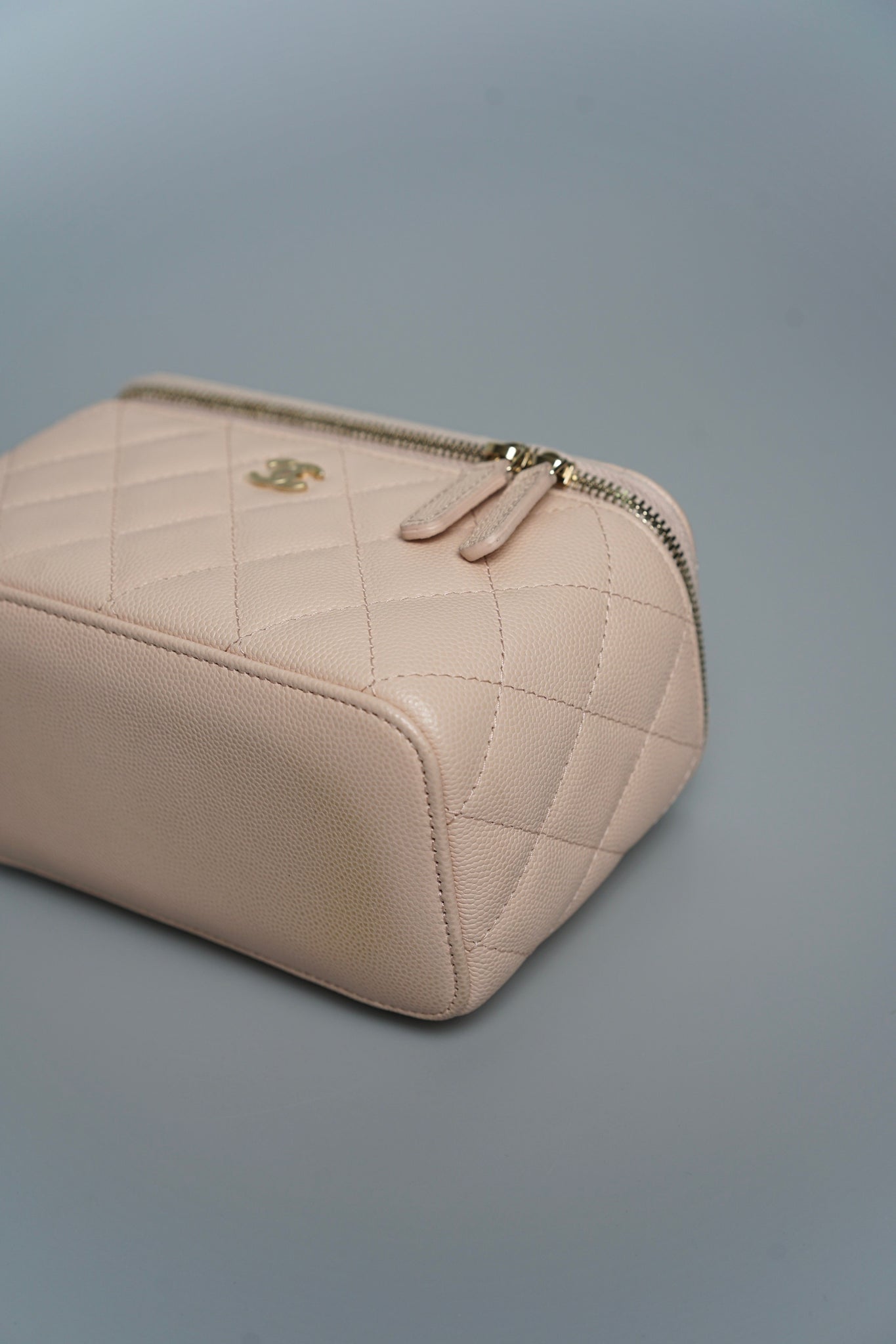 Chanel Mini Vanity Case in Beige Claire Caviar Lghw