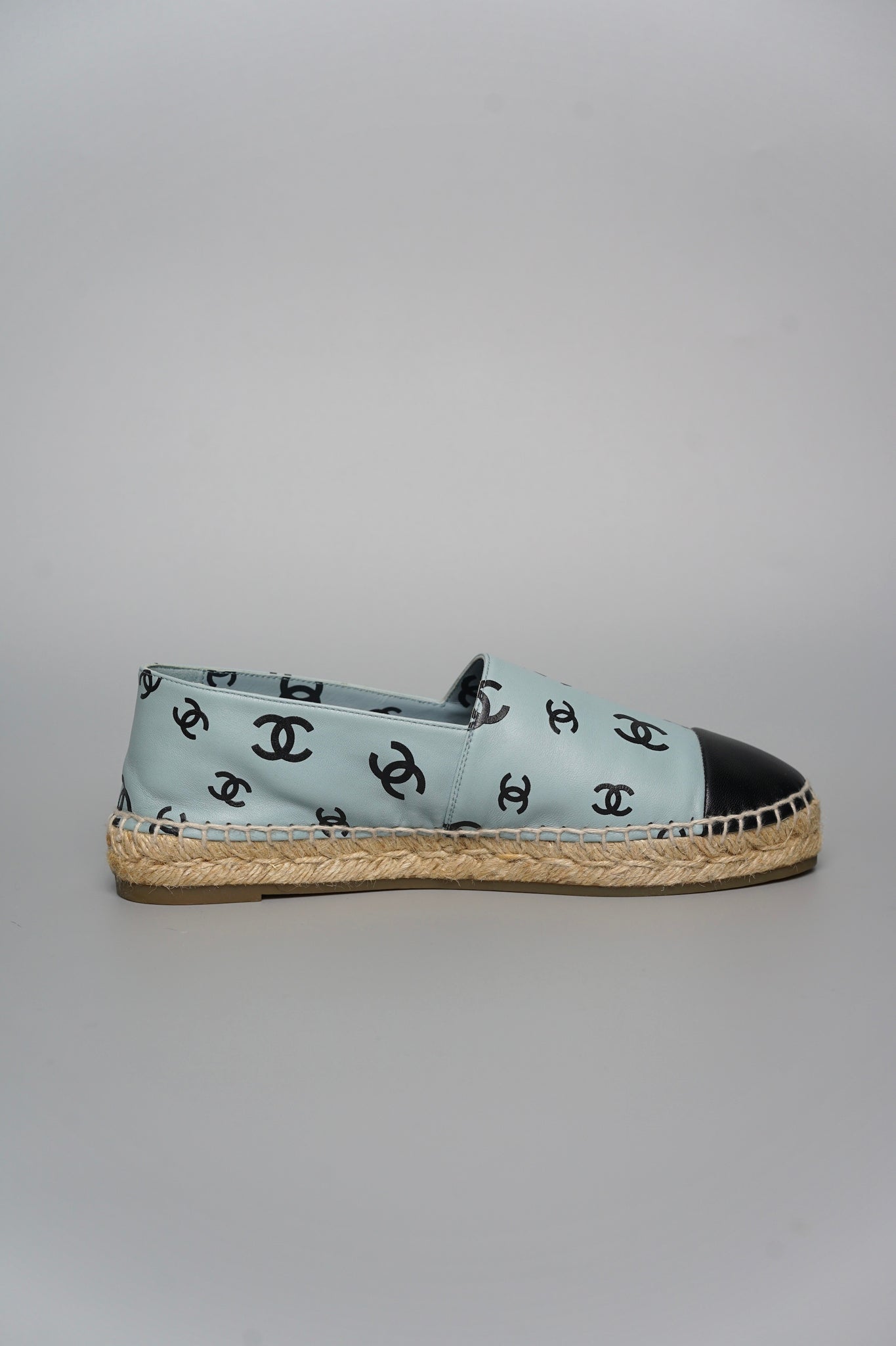 Chanel Interlocking CC Logo Espadrilles in Blue/Black Size 40 (Brand New)