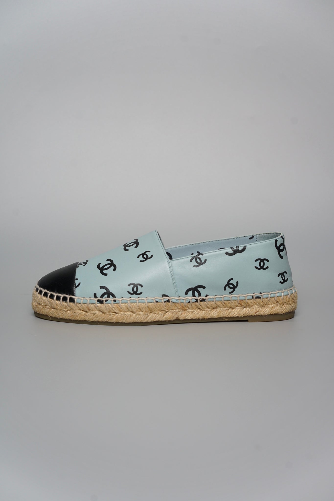 Chanel Interlocking CC Logo Espadrilles in Blue/Black Size 40 (Brand New)