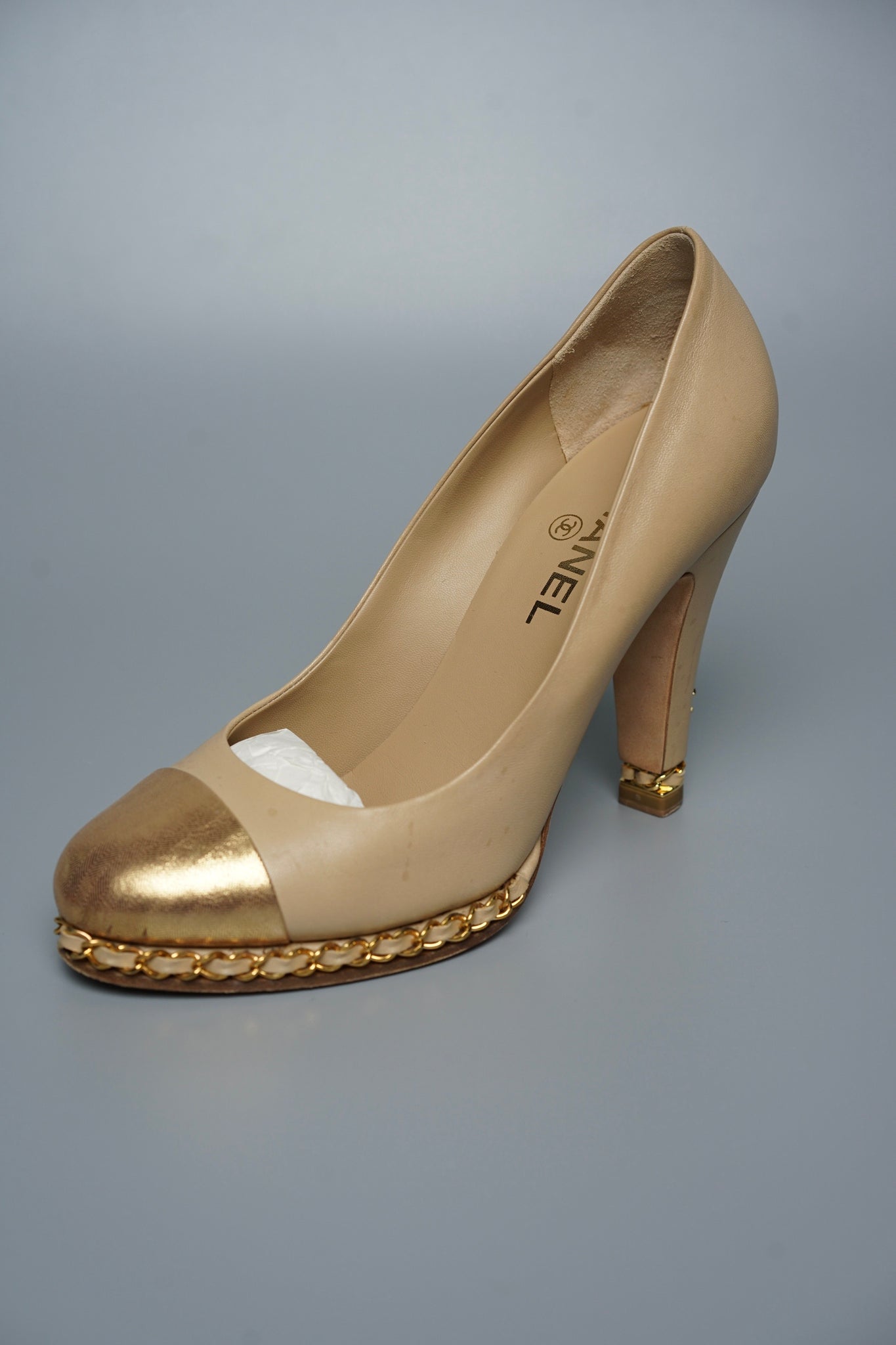Chanel Leather CC Cap Toe Chain Link Platform Pumps in Light Beige/Gold Size 39