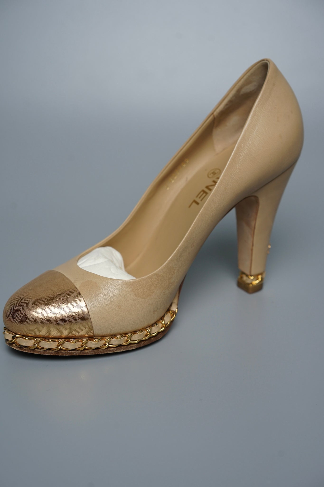 Chanel Leather CC Cap Toe Chain Link Platform Pumps in Light Beige/Gold Size 39