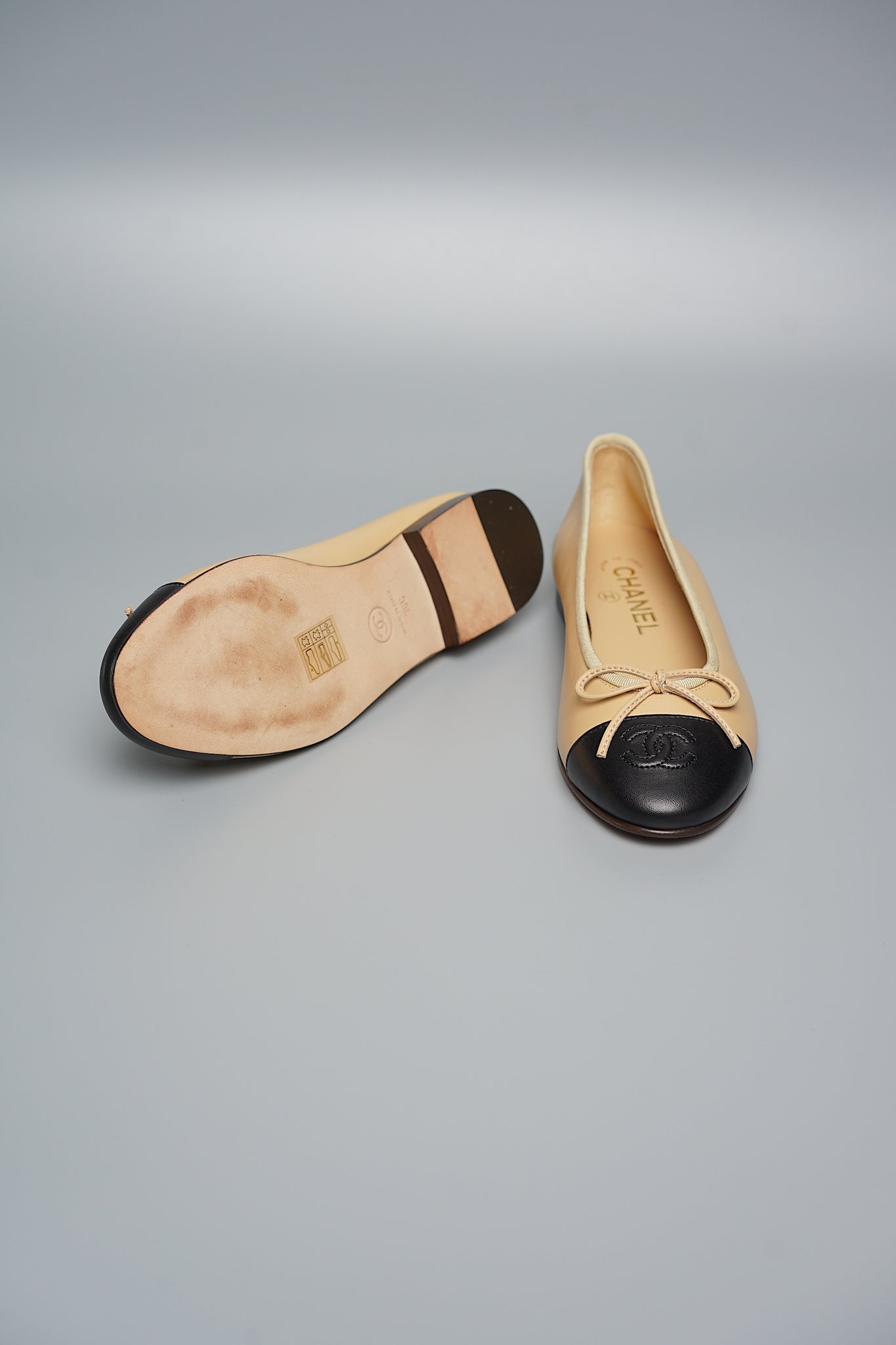 Chanel Classic Ballerina Pumps in Beige Black Lambskin Size 36C