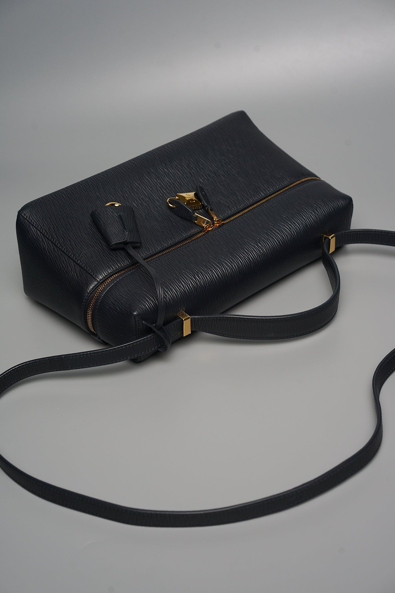 Loro Piana Extra Pocket L27 Calfskin in Blue Navy Ghw (Brand New)
