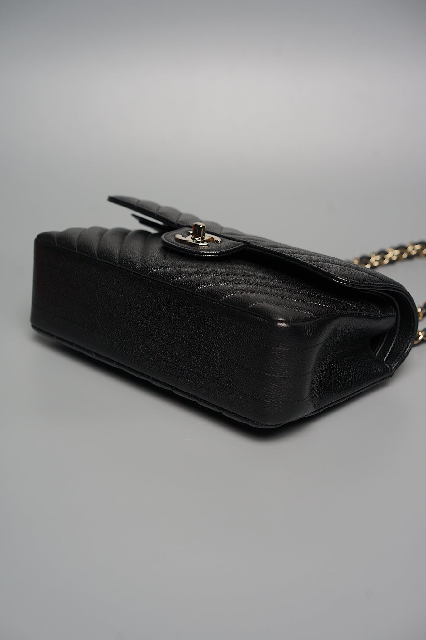 Chanel Small Double Flap in Black Chevron Caviar Ghw (Brand New)