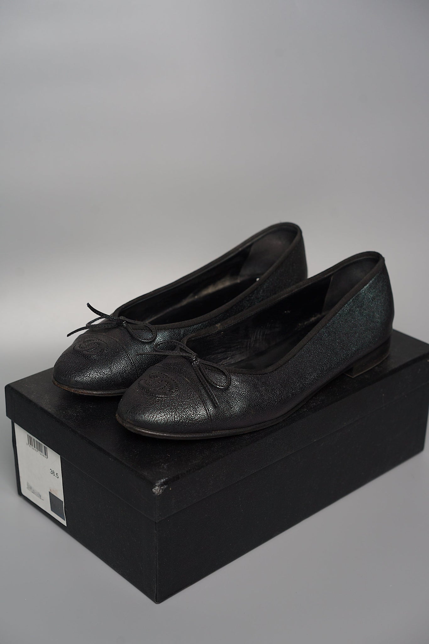 Chanel Pumps in Black, Size 38.5
