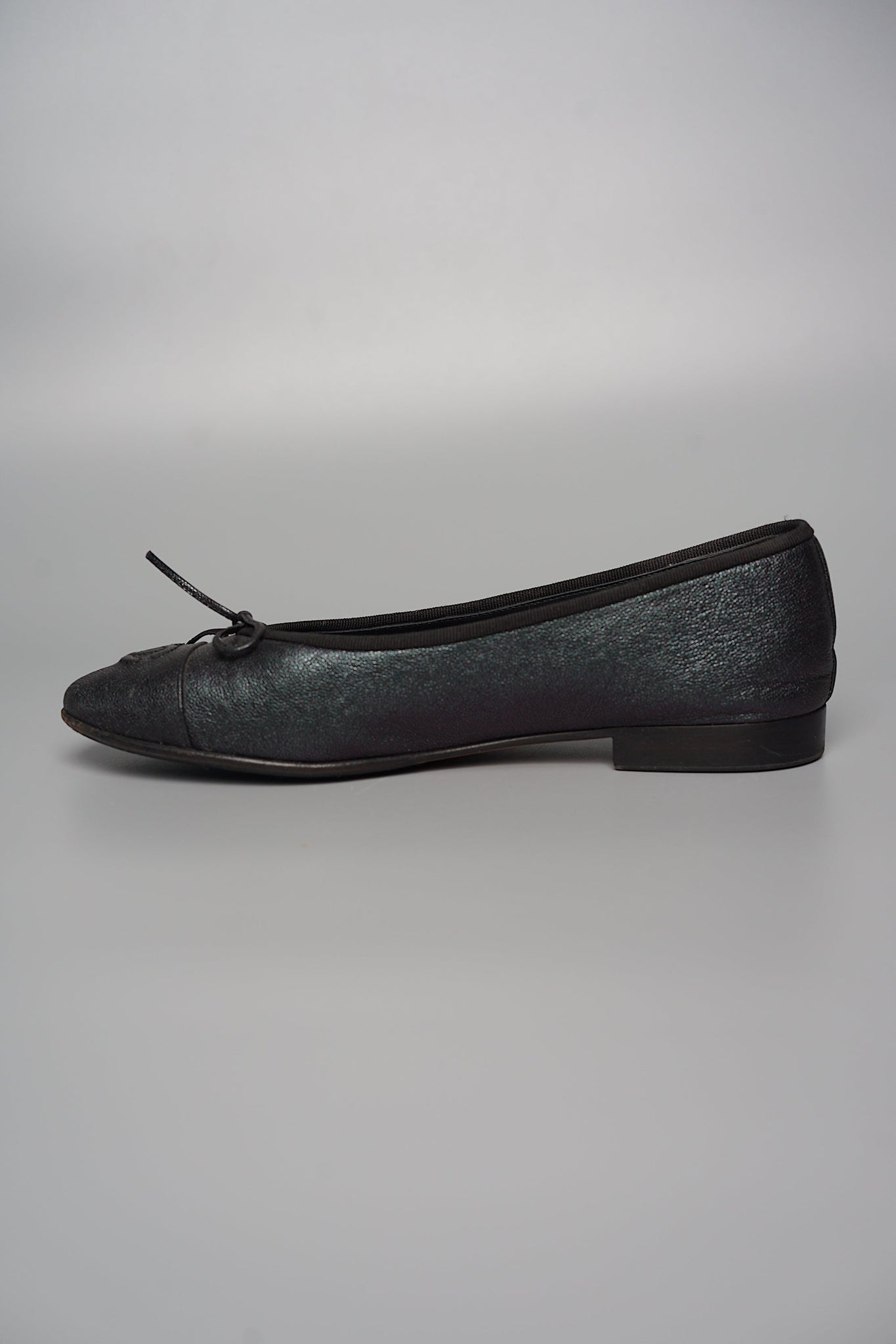Chanel Pumps in Black, Size 38.5