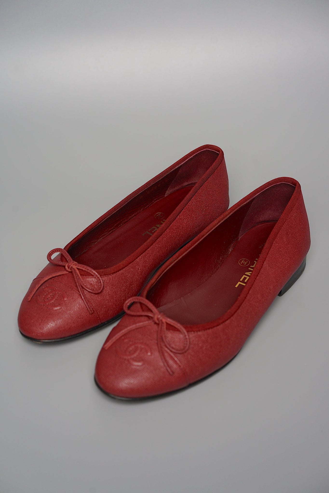 Chanel Pumps in Red Size 38.5