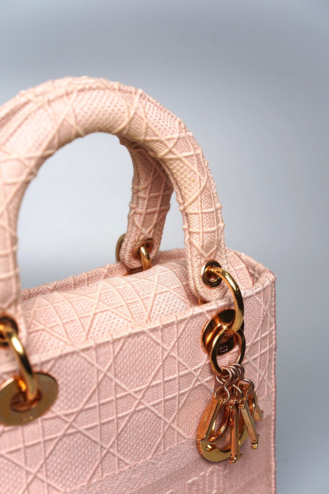 Lady Dior Medium D-lite Cannage Embroidery in Pink Rghw