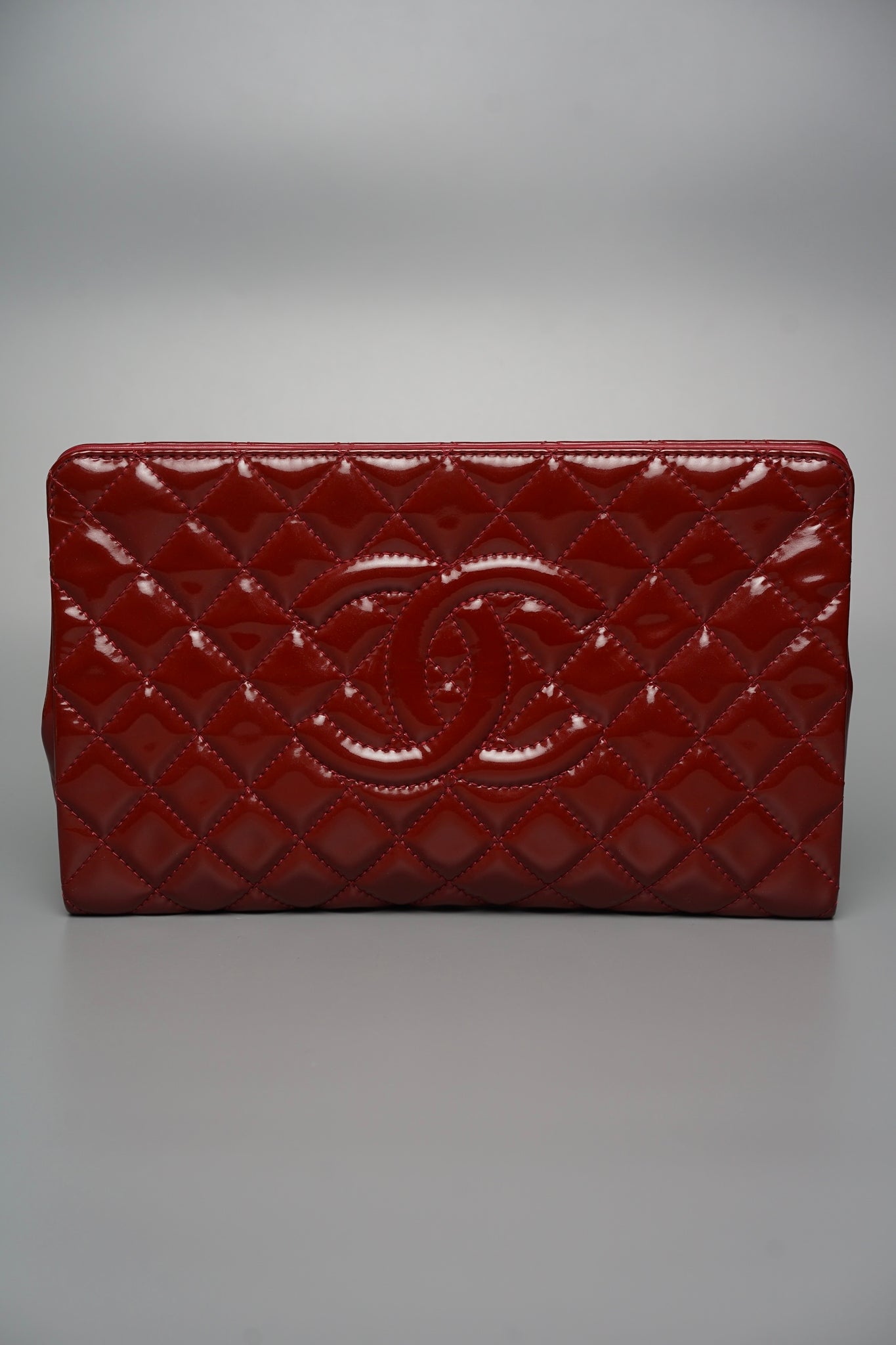 Chanel Clutch in Vermillon