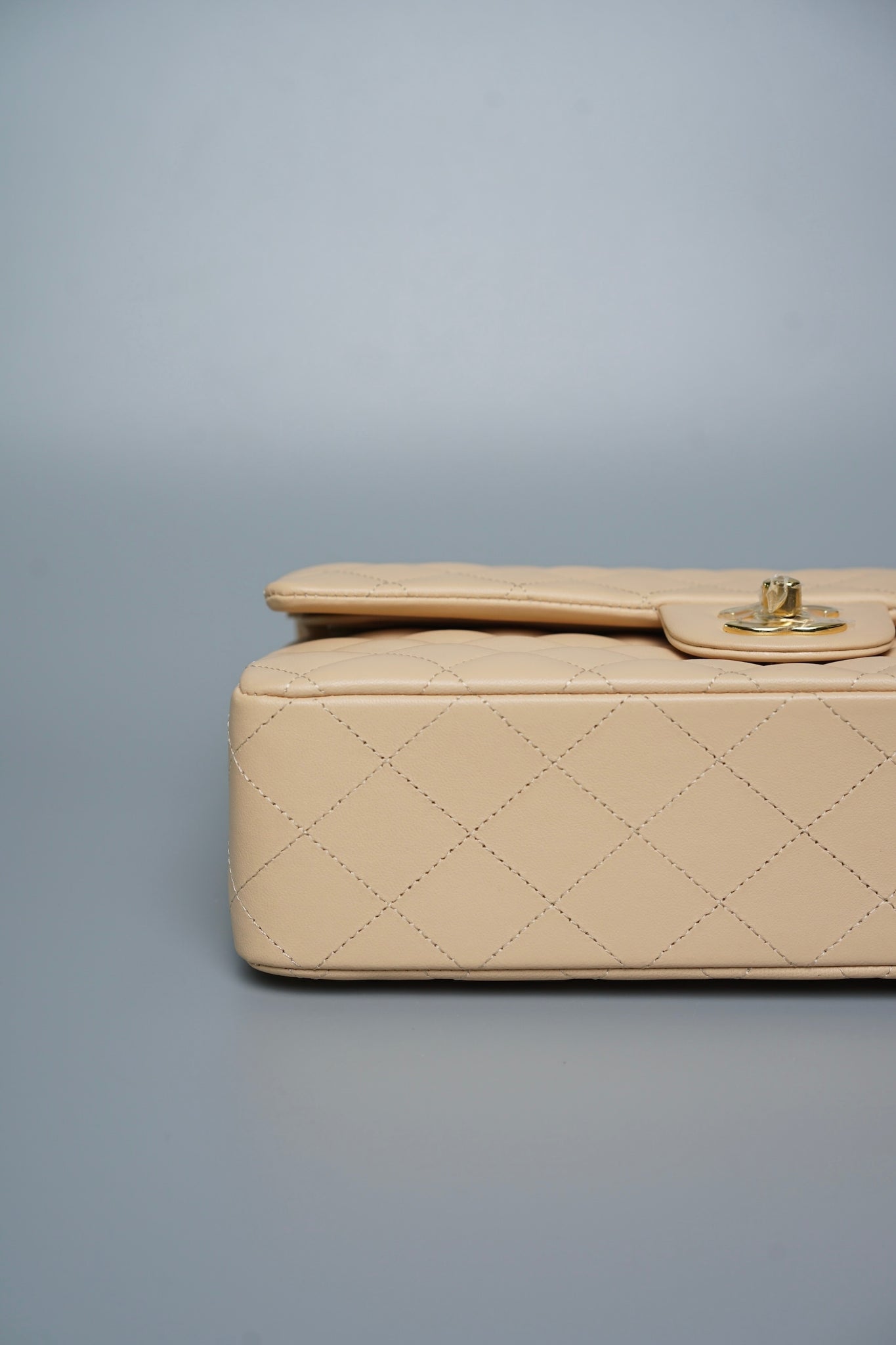 Chanel Classic Medium Double Flap in Beige Lambskin Ghw (Brand New)