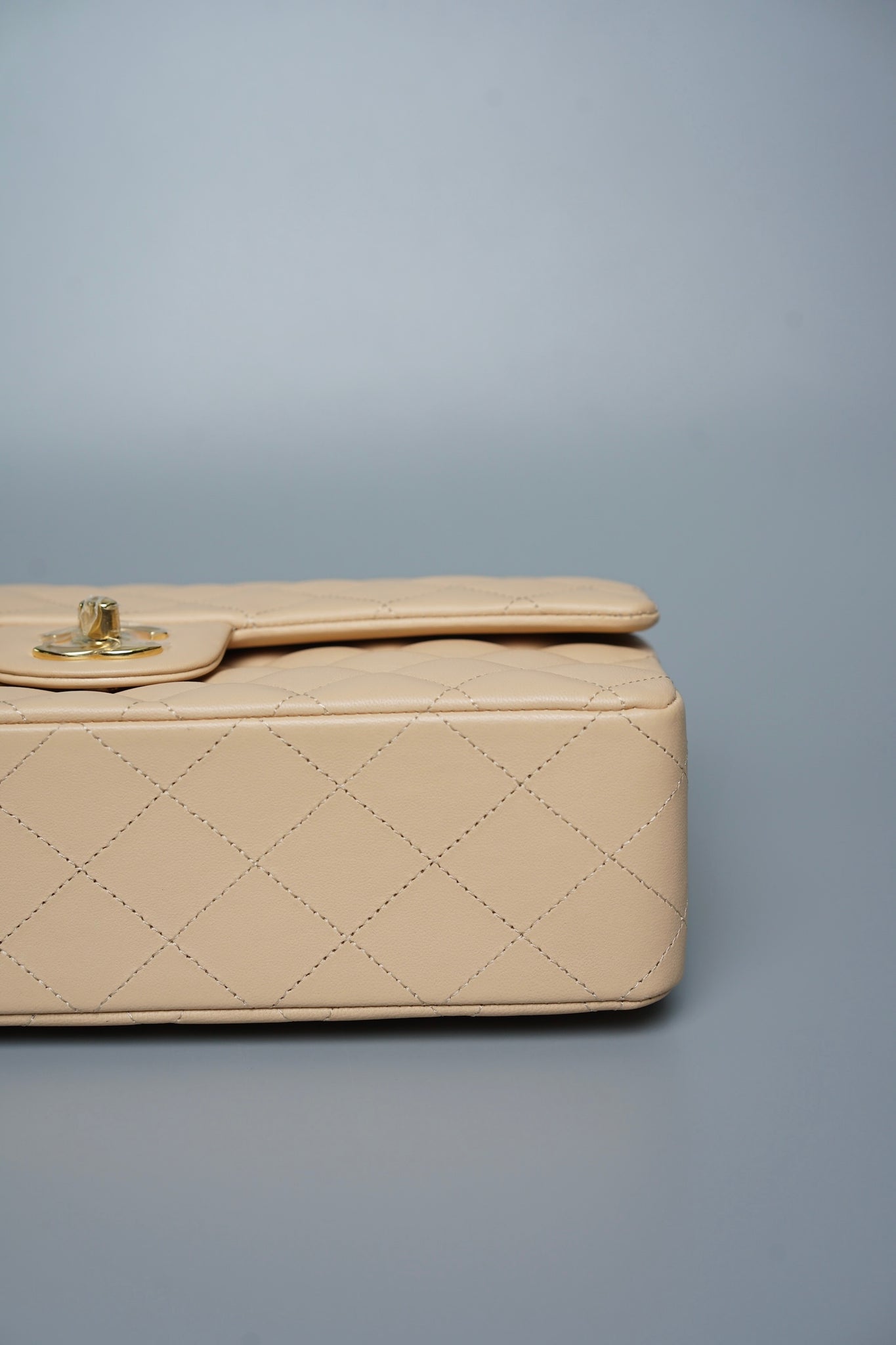 Chanel Classic Medium Double Flap in Beige Lambskin Ghw (Brand New)