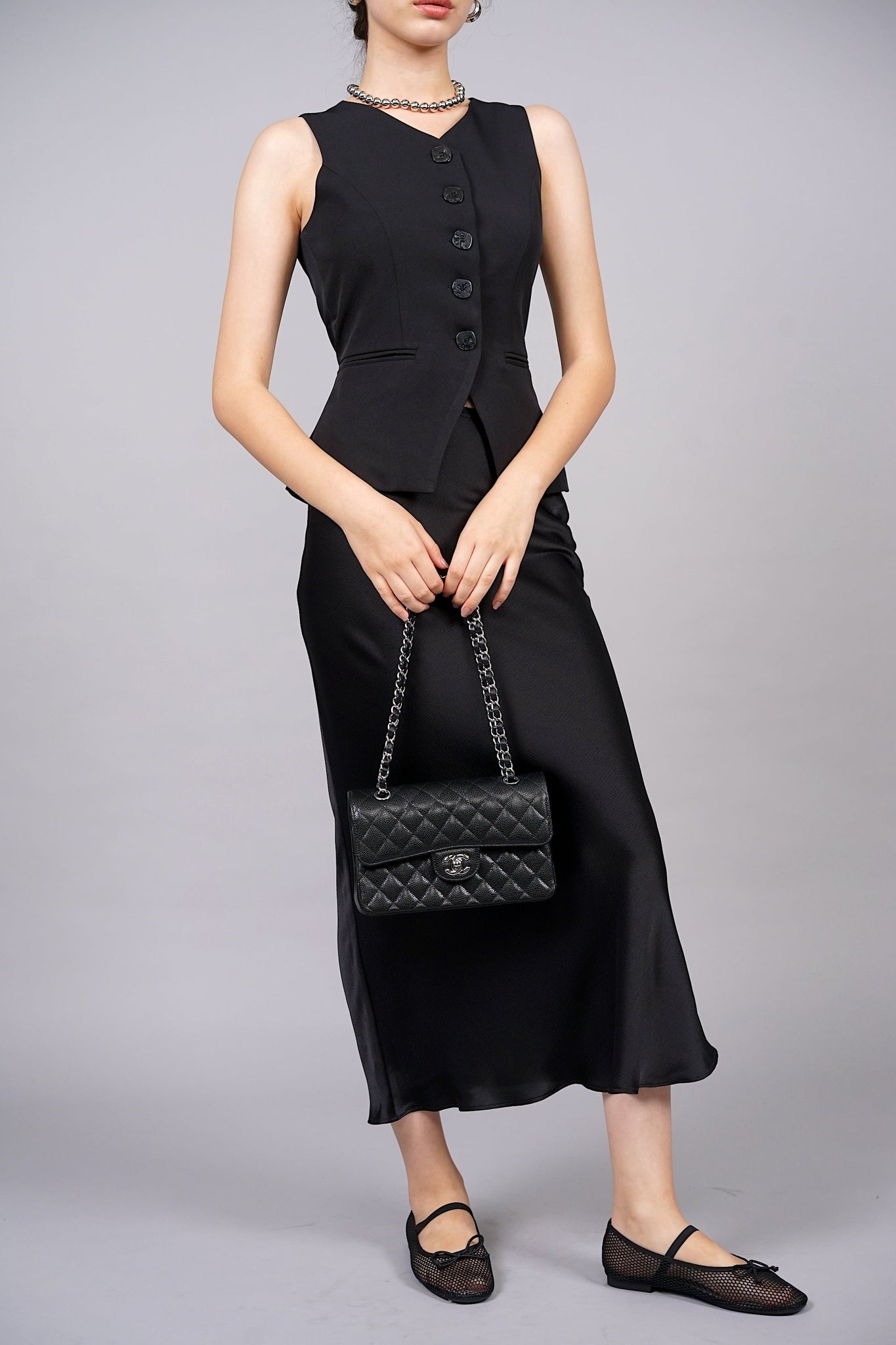 Chanel Classic Double Flap Medium in Black Caviar Shw (Brand new)