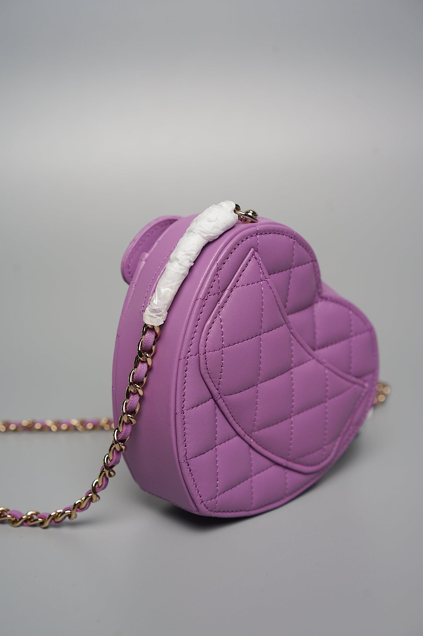 Chanel 22s Small Heart Bag in Purple (Brand New)