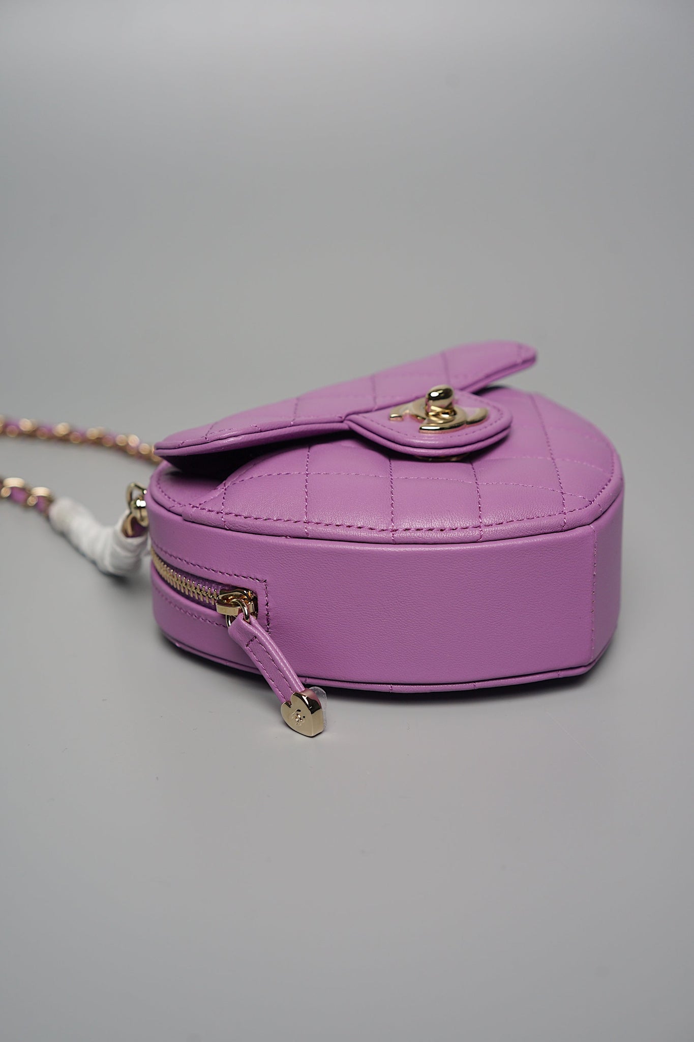 Chanel 22s Small Heart Bag in Purple (Brand New)
