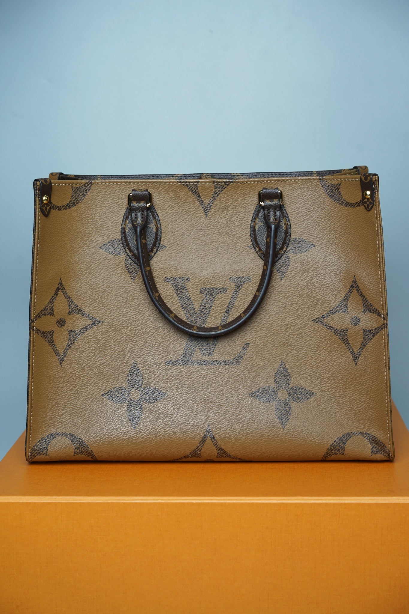 LV On The Go MM (Brand New)