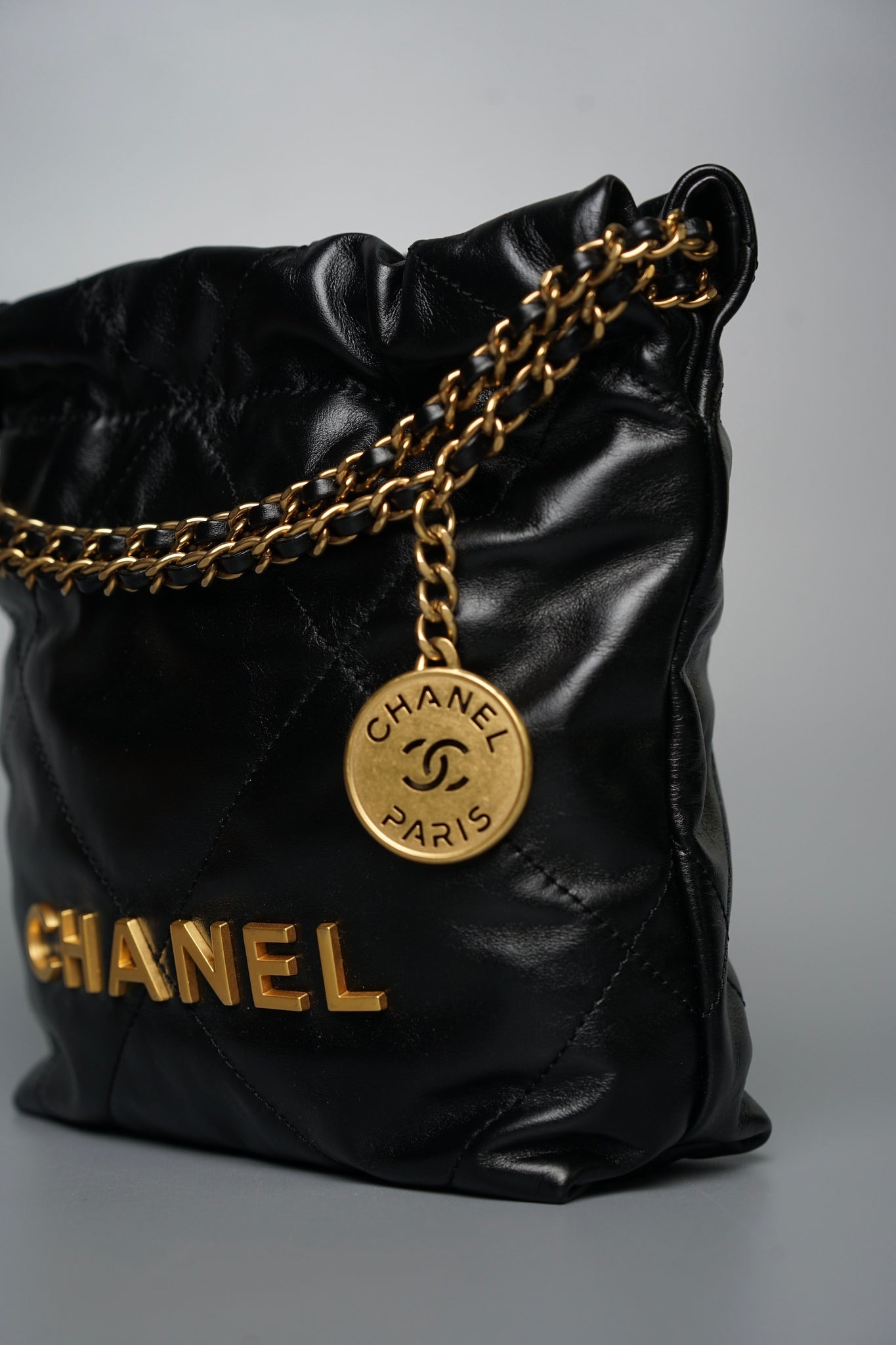 Chanel 22 Mini in Black Ghw
