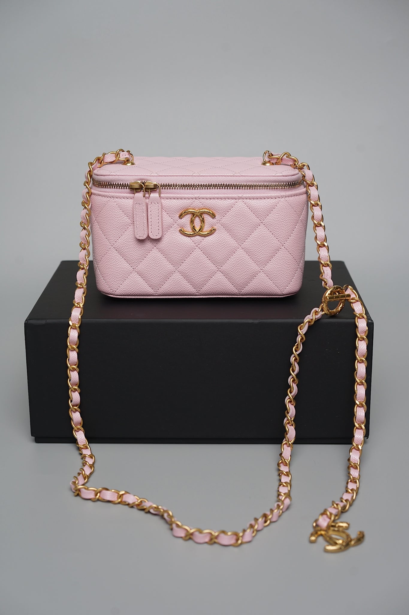 Chanel Pink Caviar Vanity with Chain (Brand New)