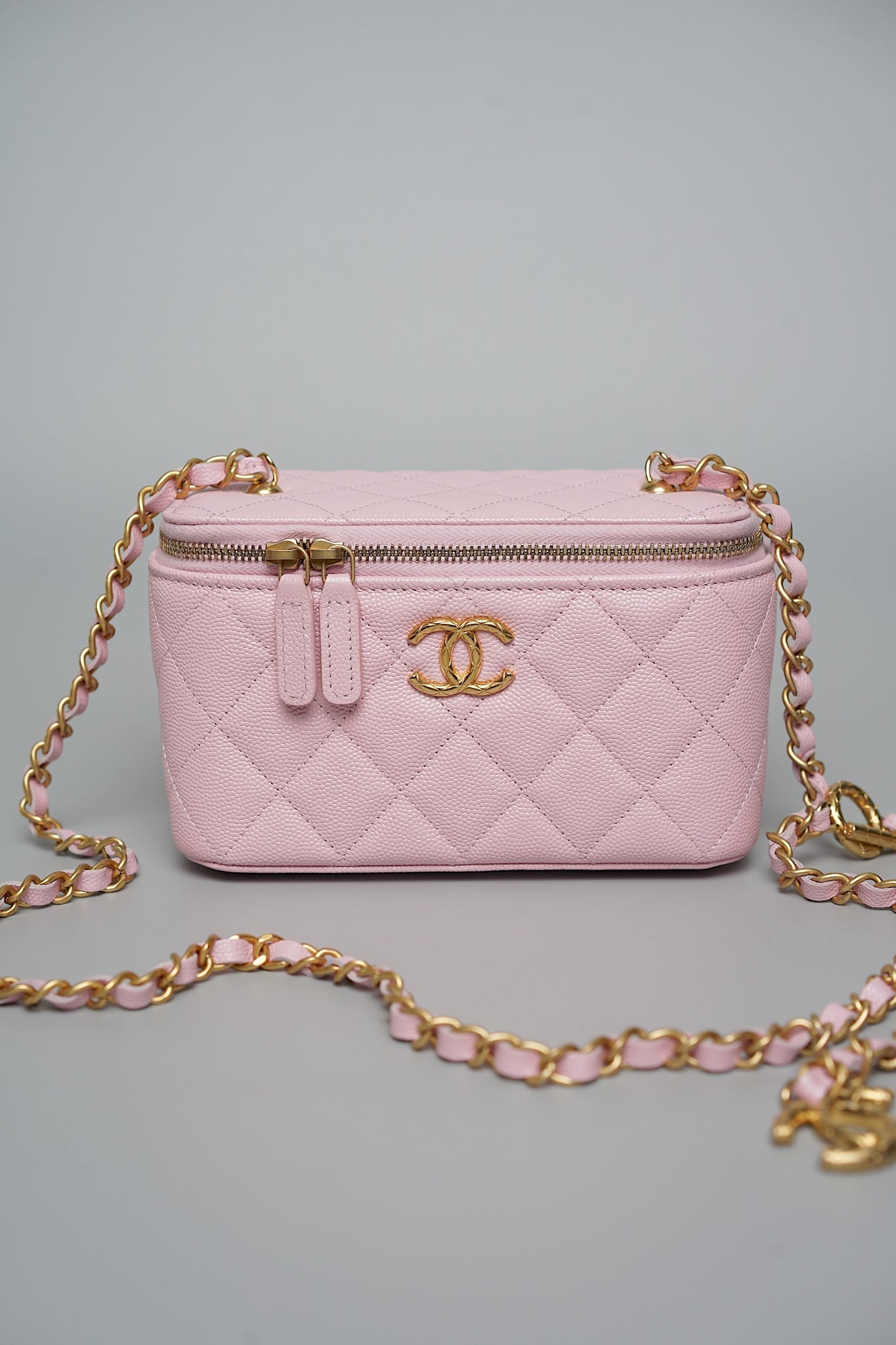 Chanel Pink Caviar Vanity with Chain (Brand New)