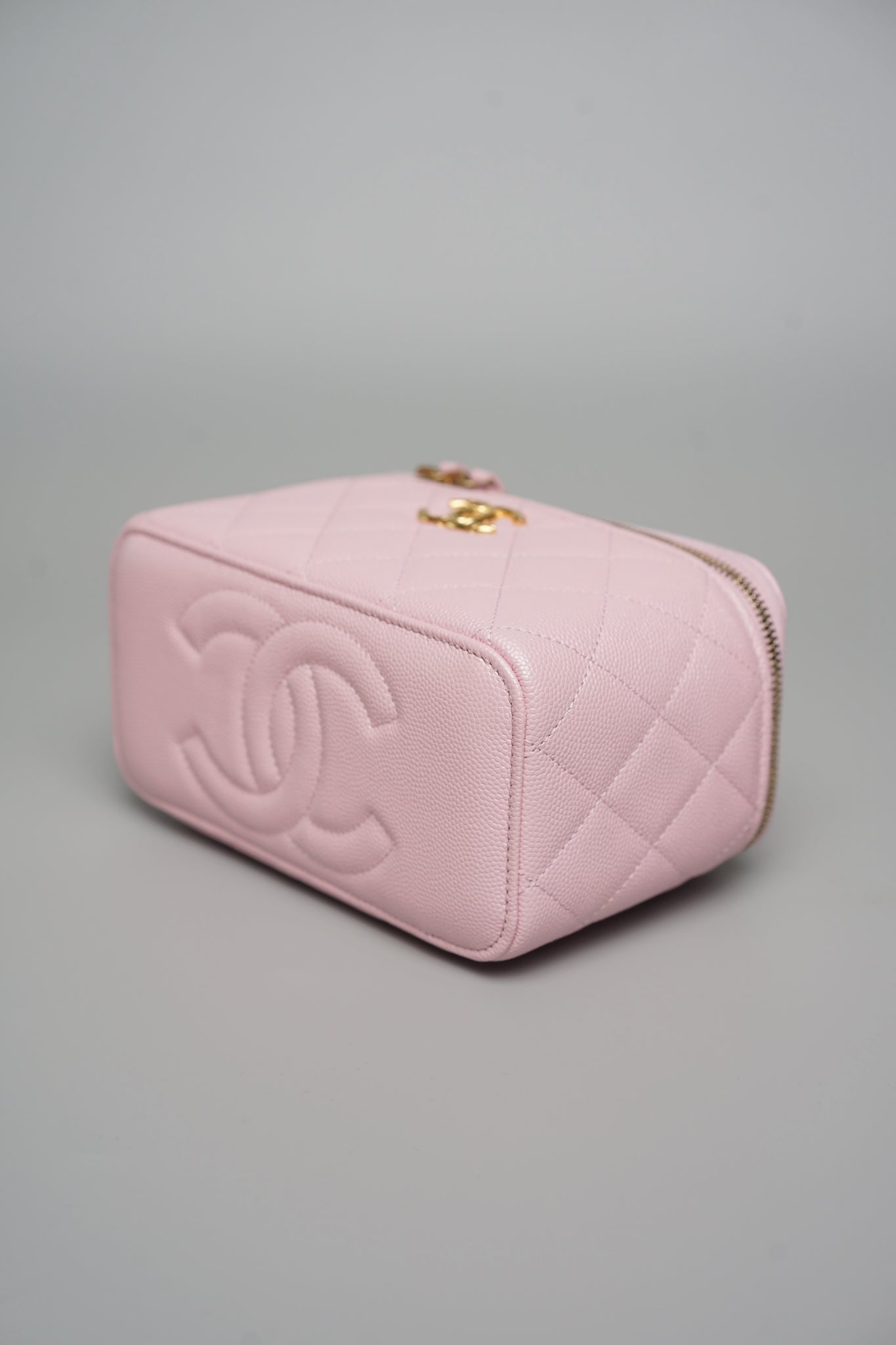 Chanel Pink Caviar Vanity with Chain (Brand New)
