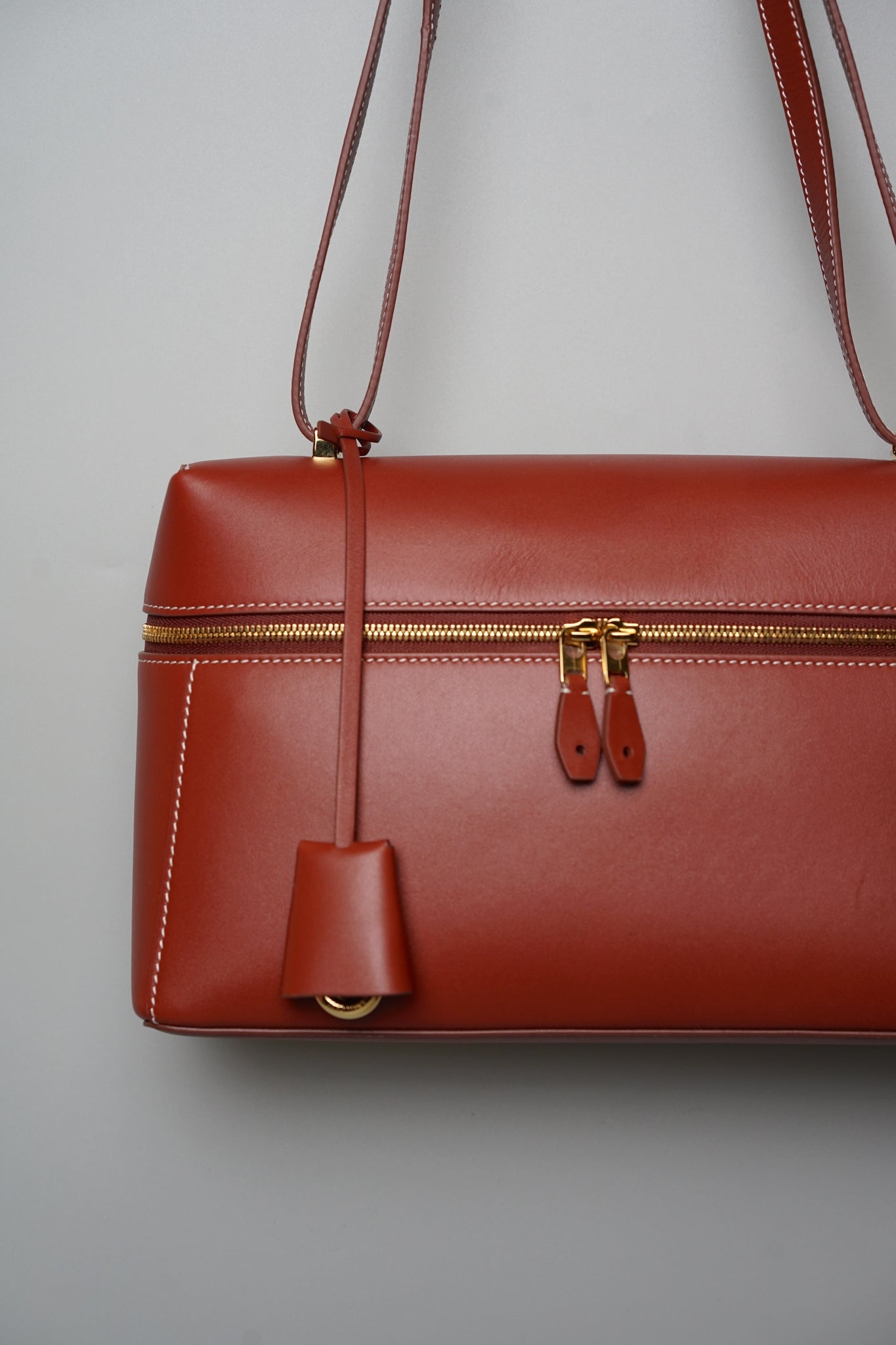 Loro Piana L27 Extrapocket in Brique