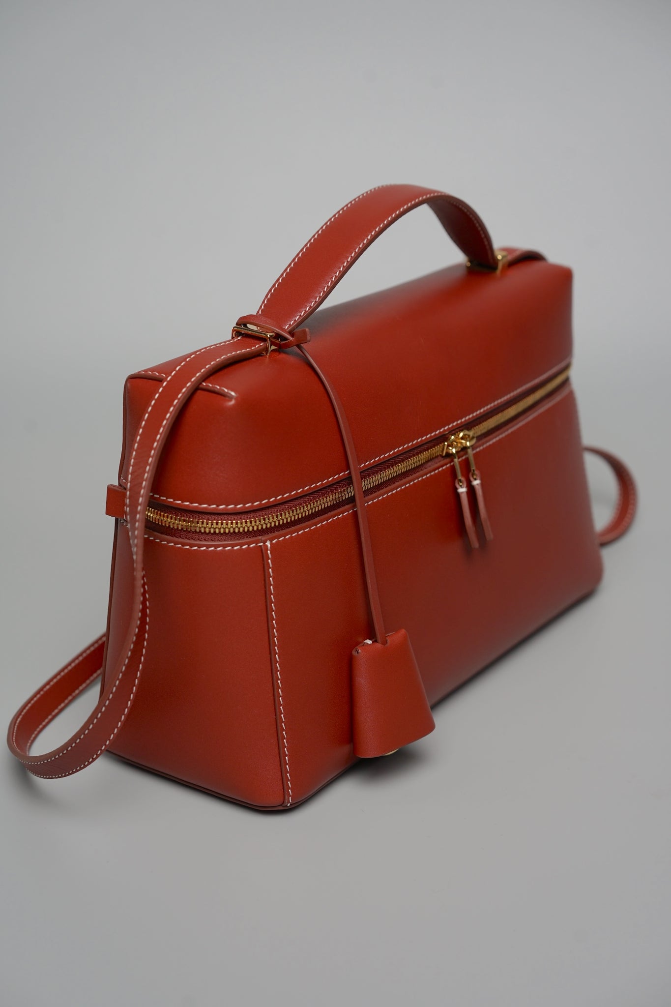 Loro Piana L27 Extrapocket in Brique