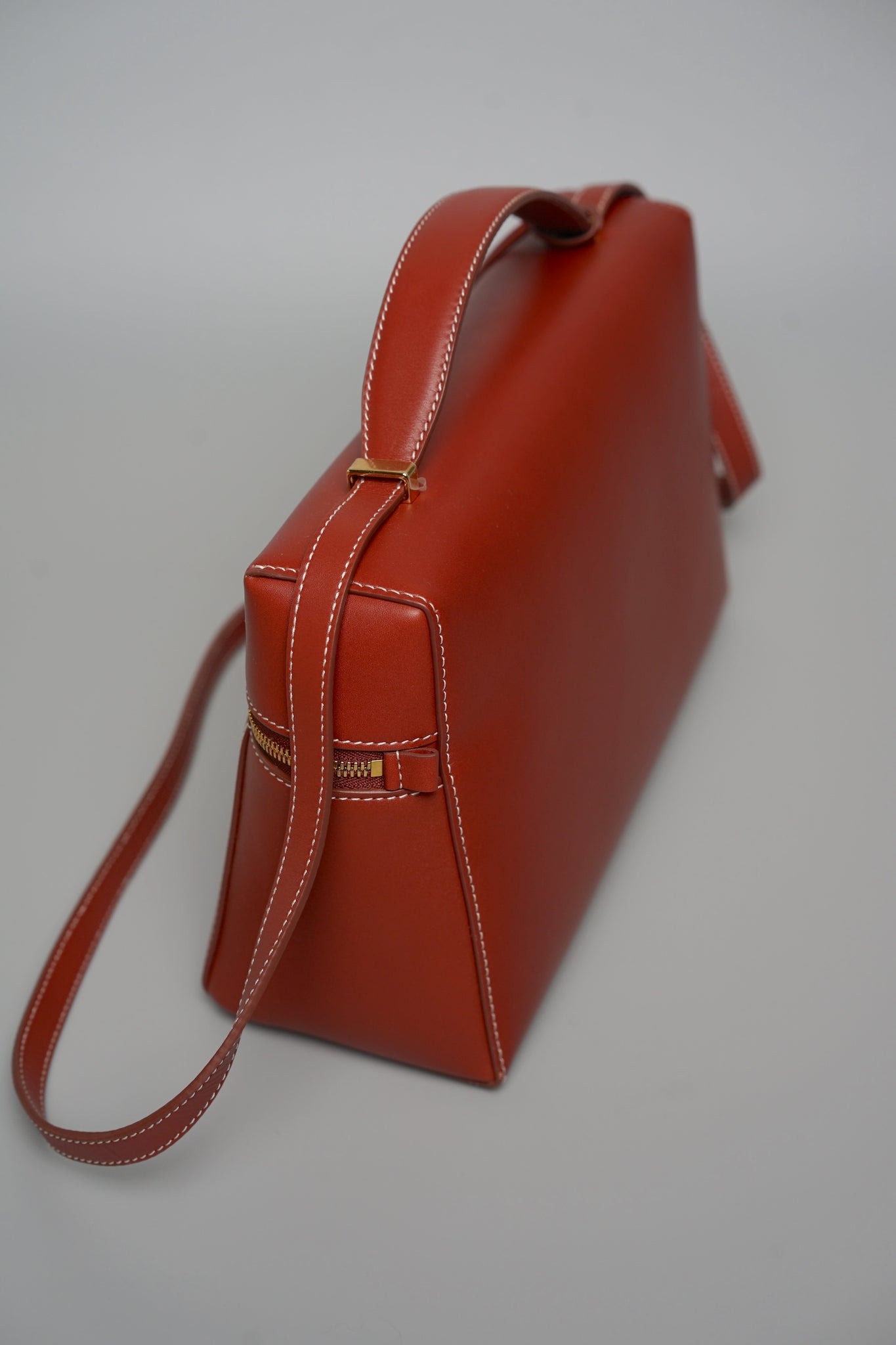 Loro Piana L27 Extrapocket in Brique