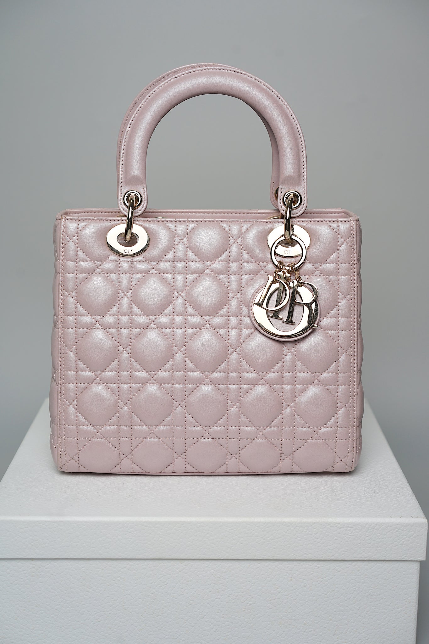 Lady Dior Medium in Iridescent Lotus Pink Lghw